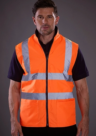 yoko-hv008-reversible-fleece-bodywarmer-hi-vis-orange-model-1 YOKO Reversible Fleece Bodywarmer