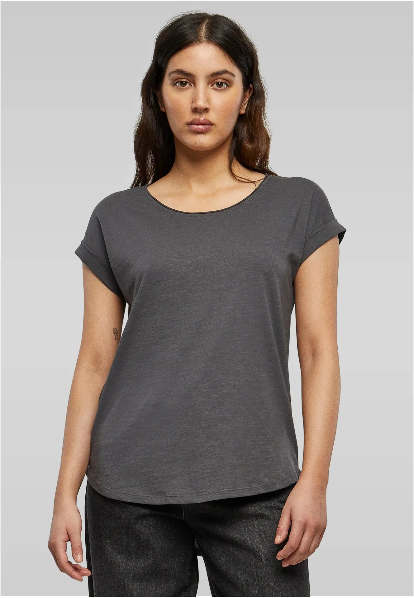 BYB-BY036-ladies-long-slub-t-shirt-darkshadow-model-0 Build Your Brand Ladies Long Slub Tee