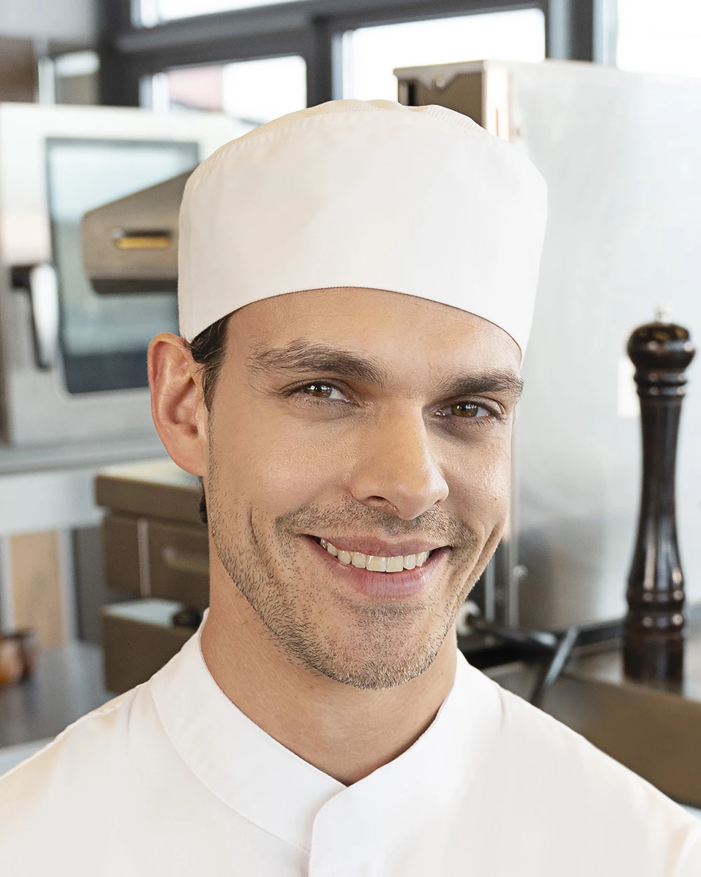 karlowsky-km35-beanie-mit-netzeinsatz-white-model-0 KARLOWSKY Beanie mit Netzeinsatz