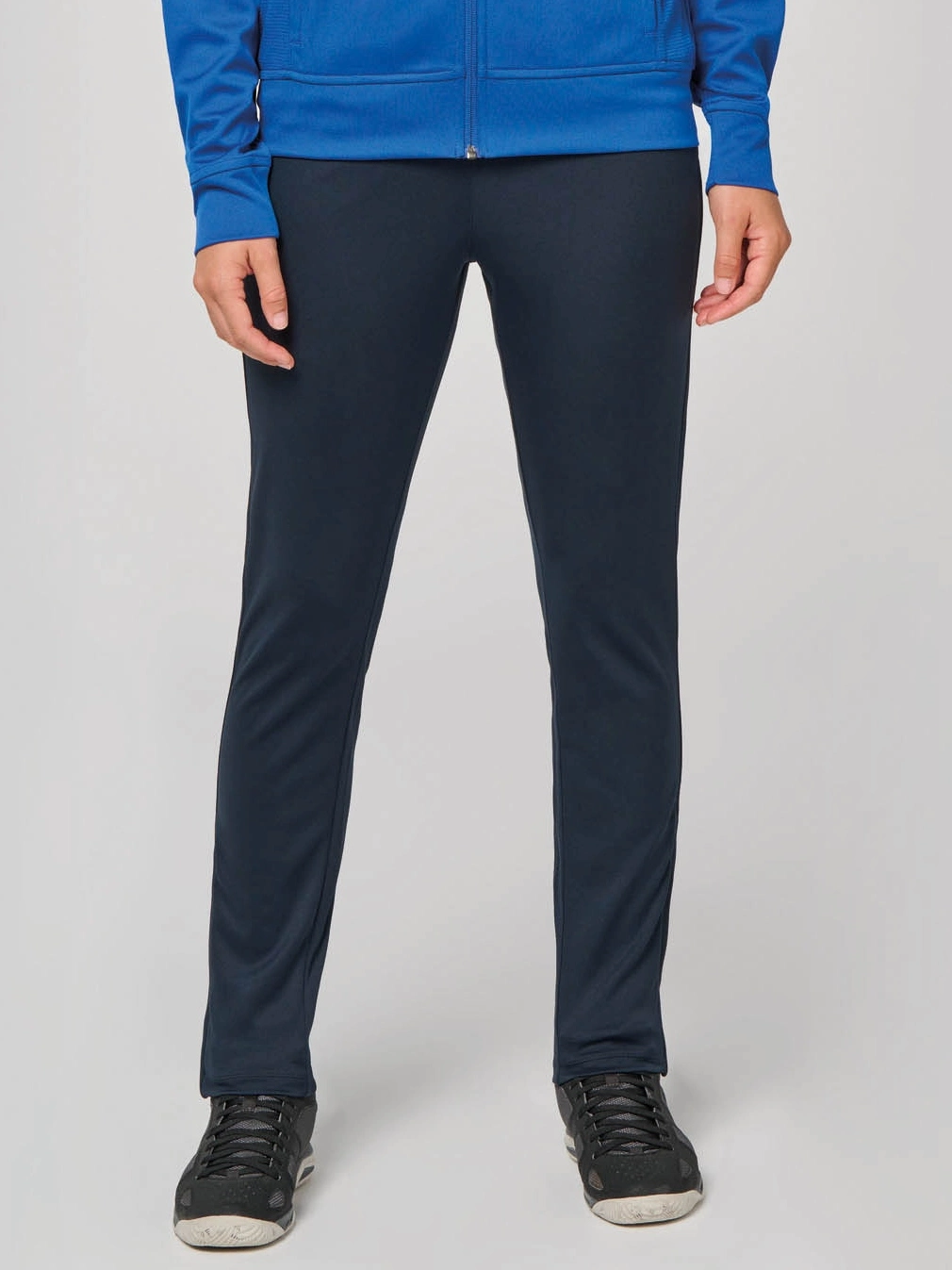 kariban-PA1040-trainingshose-model-1 Kariban Trainingshose