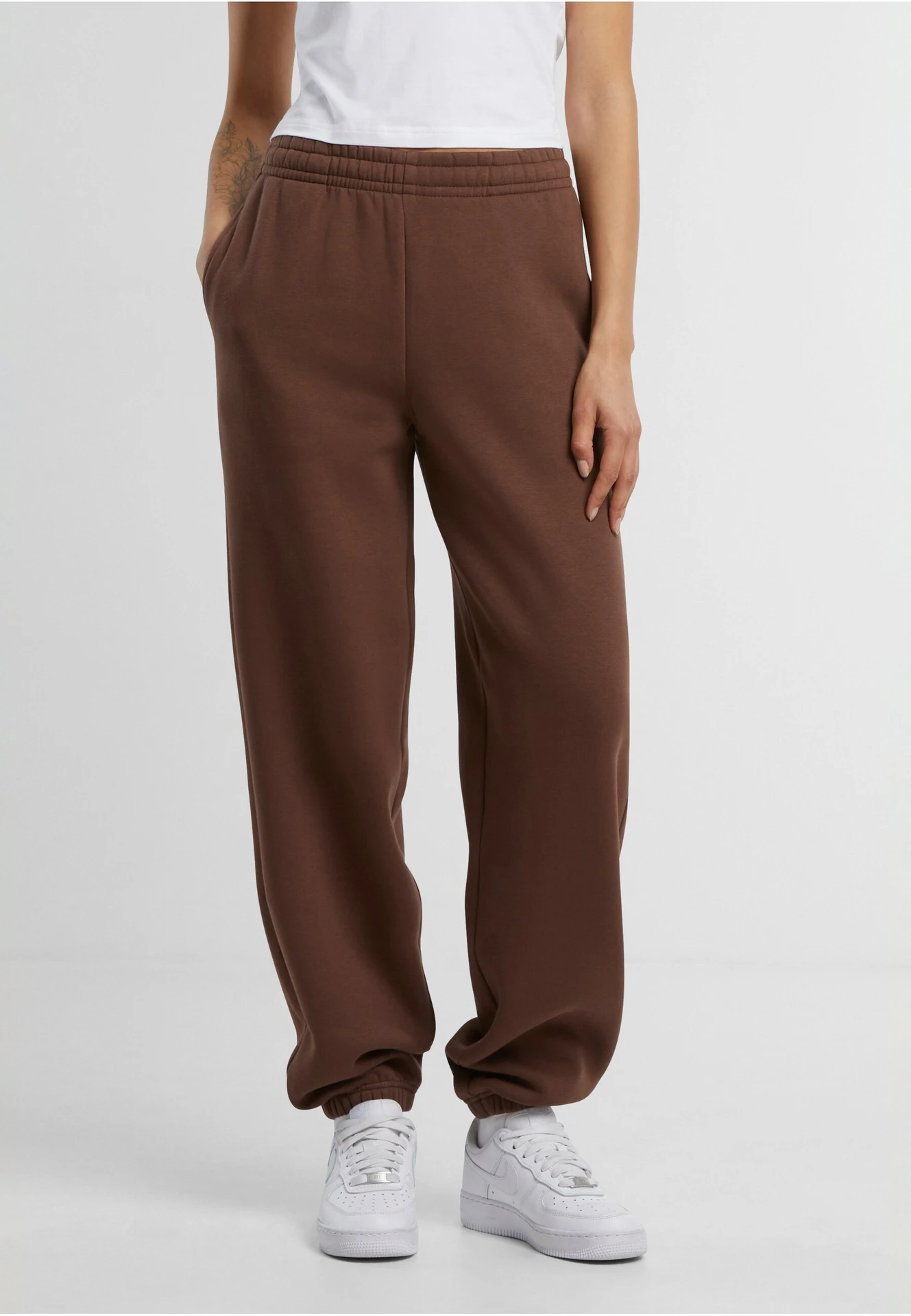 BYB-BY291-ladies-fluffy-sweatpants-chocolate-model-0 Build Your Brand Ladies Fluffy Sweatpants