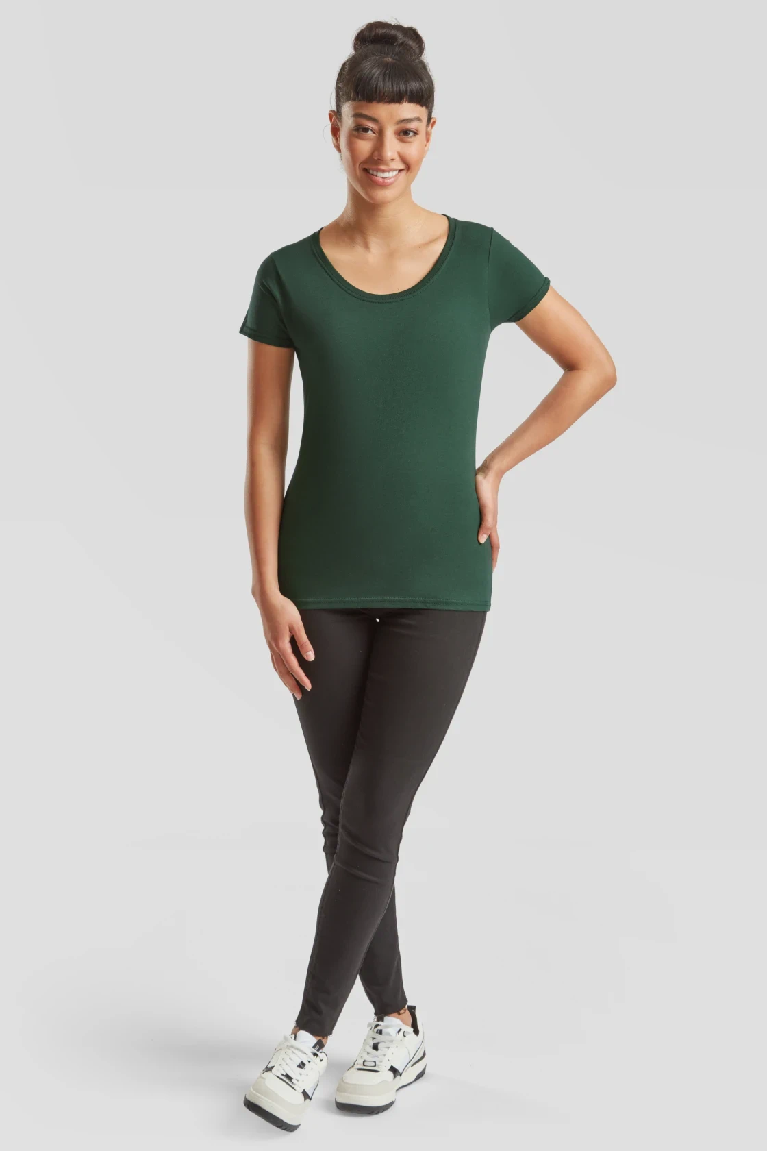 fruit-of-the-loom-61-424-0-ladies-iconic-195-t-shirt-bottlegreen-model-3 F.O.L. Ringspun Premium T Lady-fit