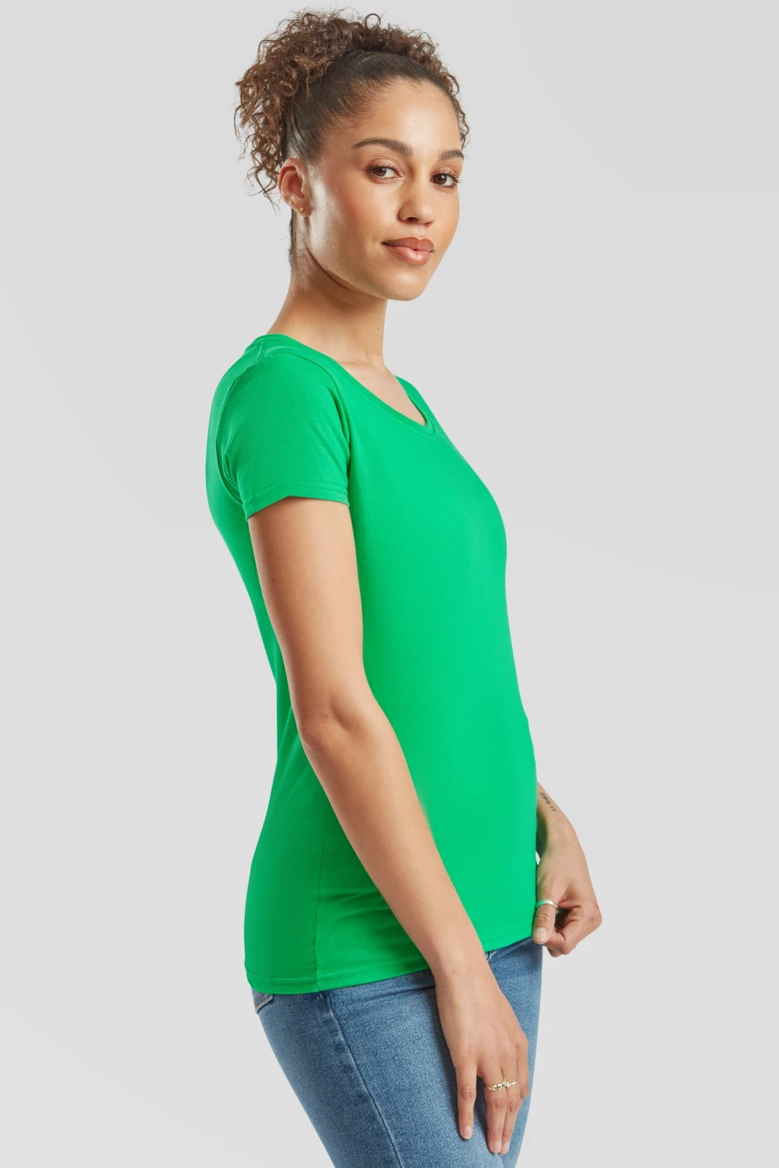 fruit-of-the-loom-61-424-0-ladies-iconic-195-t-shirt-kellygreen-model-1 F.O.L. Ringspun Premium T Lady-fit
