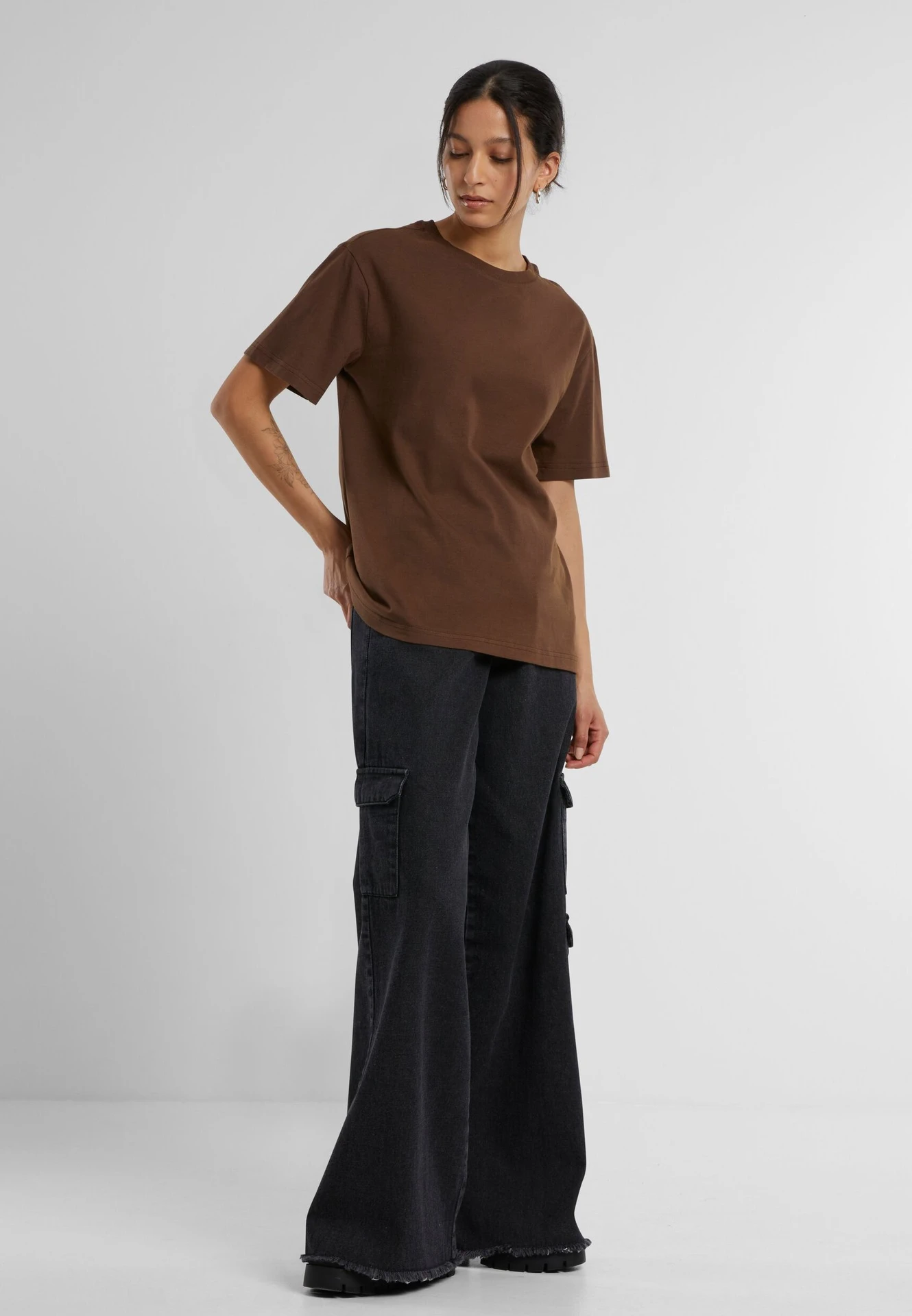 Build Your Brand Ladies Everyday Tee