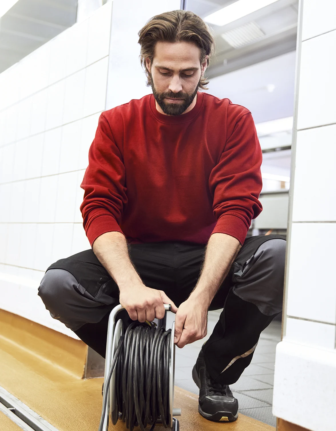 jn840-workwear-sweatshirt-model-0 James & Nicholson Workwear Sweat