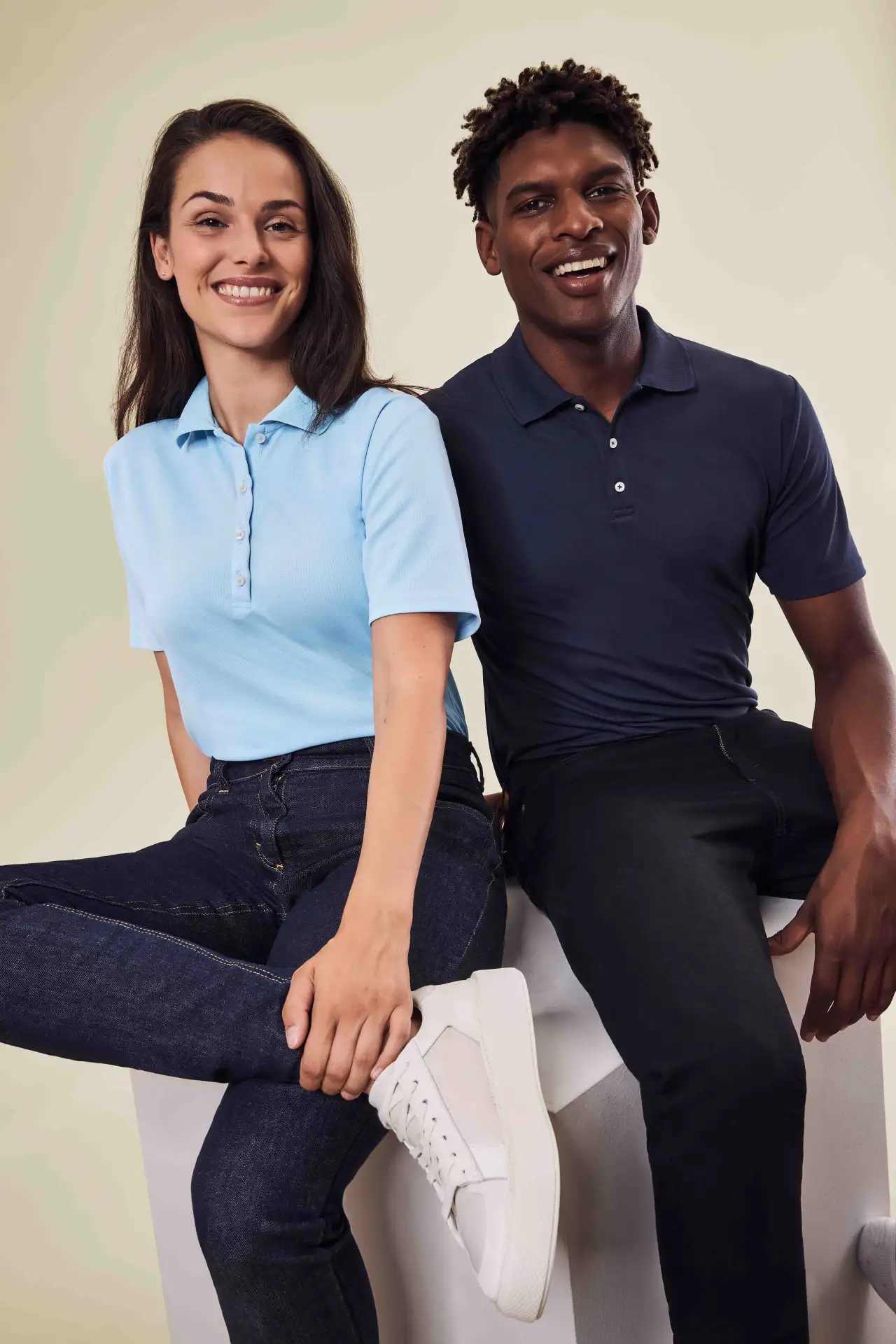 greiff-36000-herren-poloshirt_2145_anthrazit-model-4 GREIFF Herren Poloshirt mit TENCEL™ Lyocellfasern