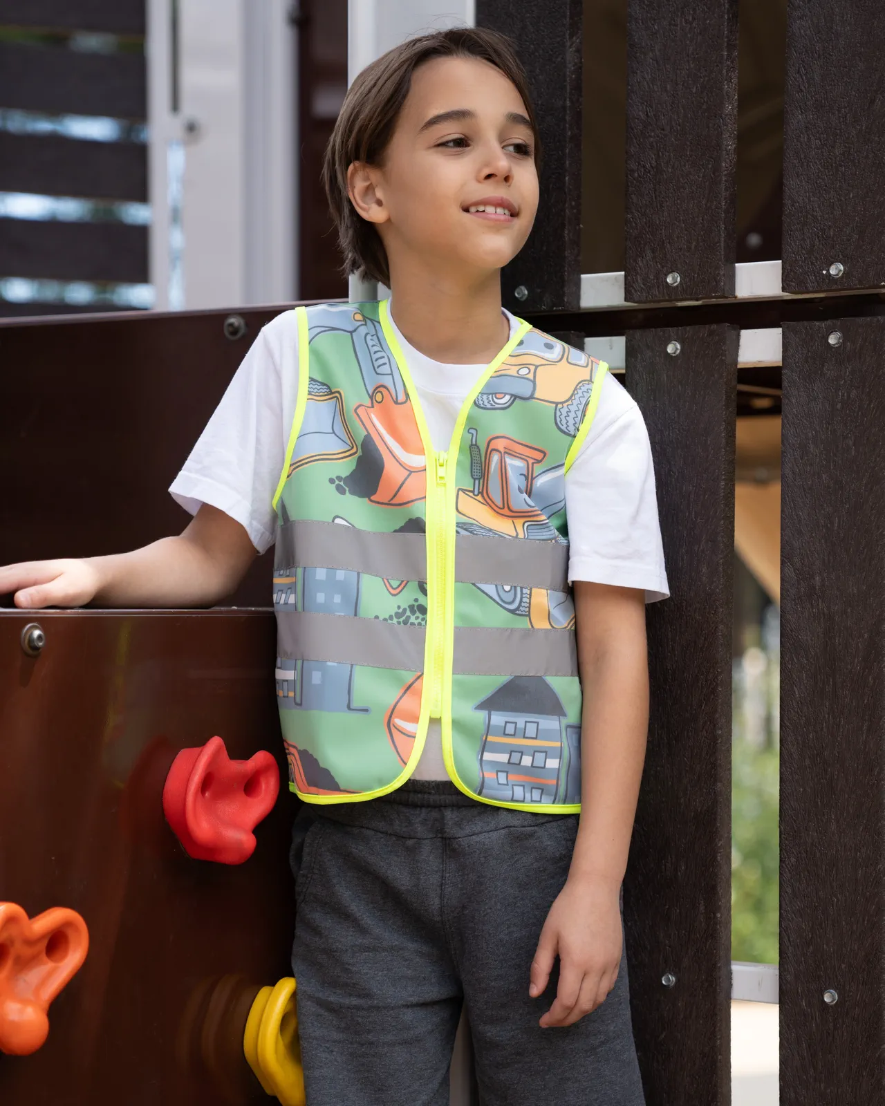 korntex-actwor-childrens-safety-vest-action-working-heroes-co2-neutral-constructionsite-model-1 Korntex Kinder Warnweste Action Line Working Heroes