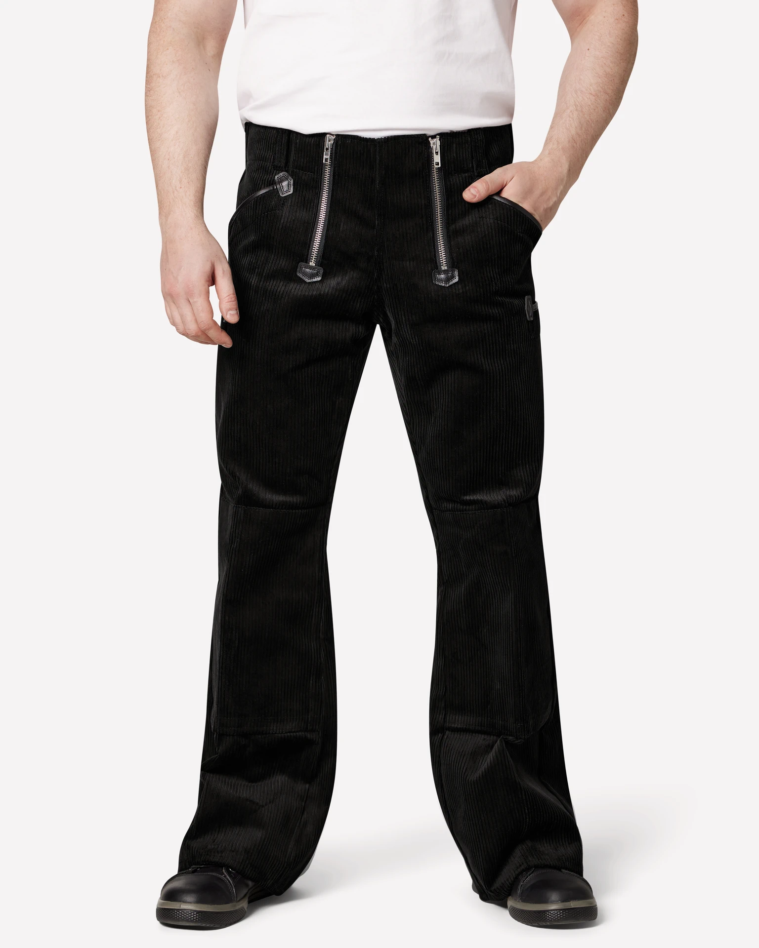 FHB-50084-mirko-zunfthose-trenkercord-schwarz-model-0 FHB Zunfthose MIRKO Trenkercord