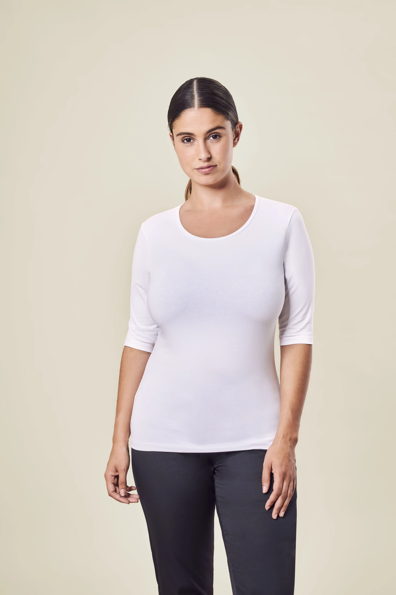 greiff-6680-d-shirt-rundhals-12-rf_1405_weiss-model-1 GREIFF Damen Shirt halbarm Regular Fit