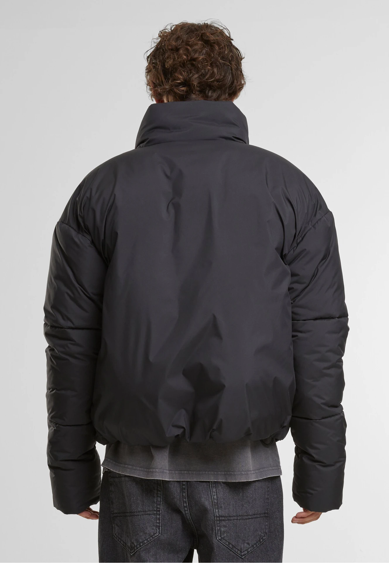 BYB-BY309-oversized-puffer-jacket-black-model-2 Build Your Brand Oversized Puffer Jacket