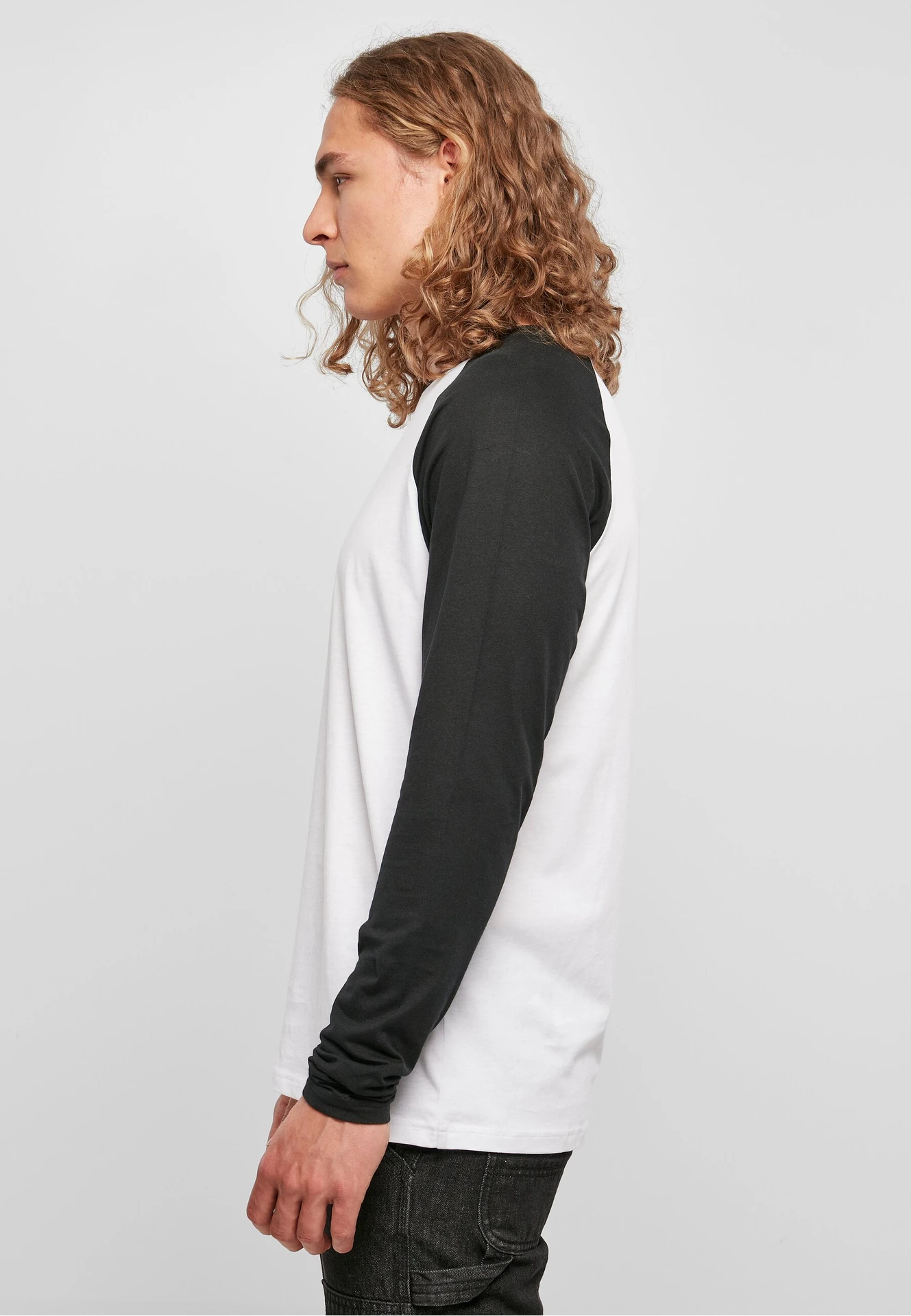 Build Your Brand Contrast Raglan Longsleeve T-Shirt