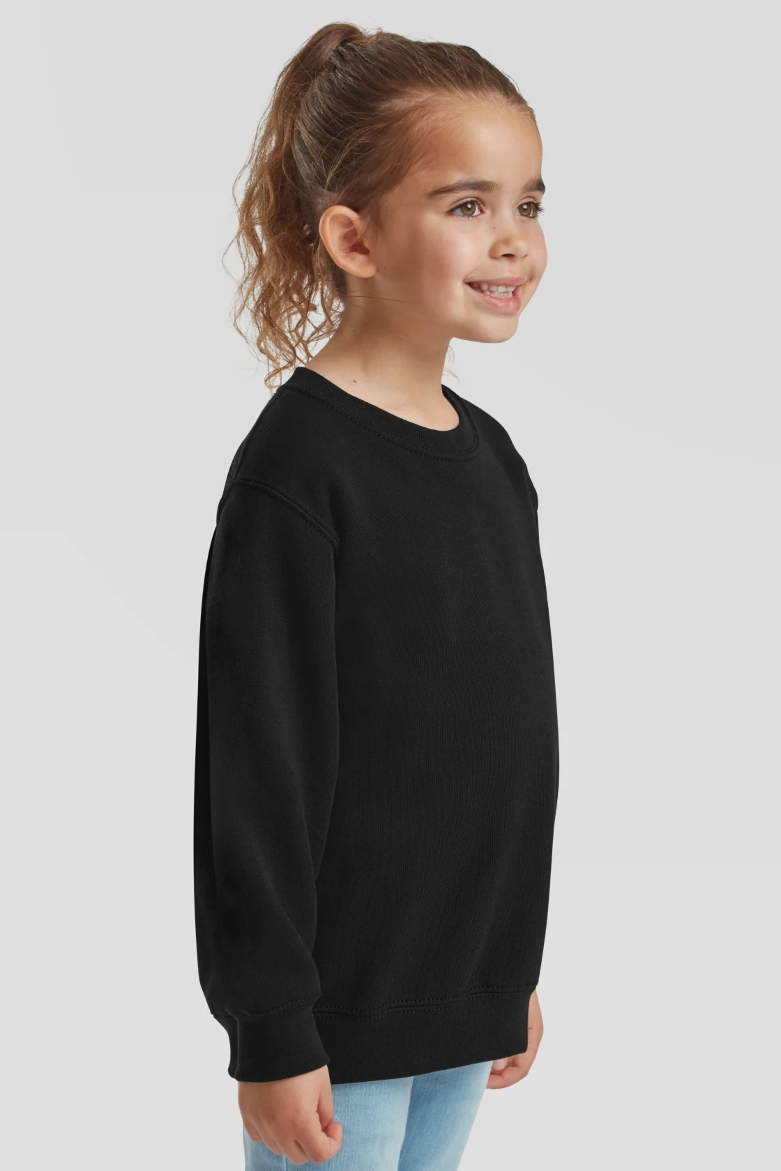 fruit-of-the-loom-62-041-0-kids-classic-set-in-sweatshirt-black-model-1 F.O.L. Classic Set-In Sweat Kids