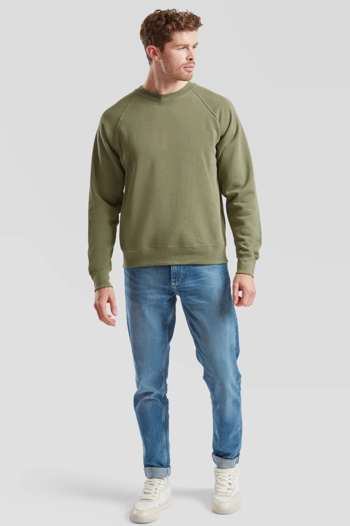 fruit-of-the-loom-62-216-0-classic-raglan-sweatshirt-classicolive-model-3 F.O.L. Raglan Sweat