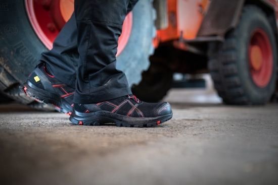 HAIX Black Eagle Safety 40.1 Low S3 black/red HAIX Black Eagle Safety 40.1 Low S3 black/red