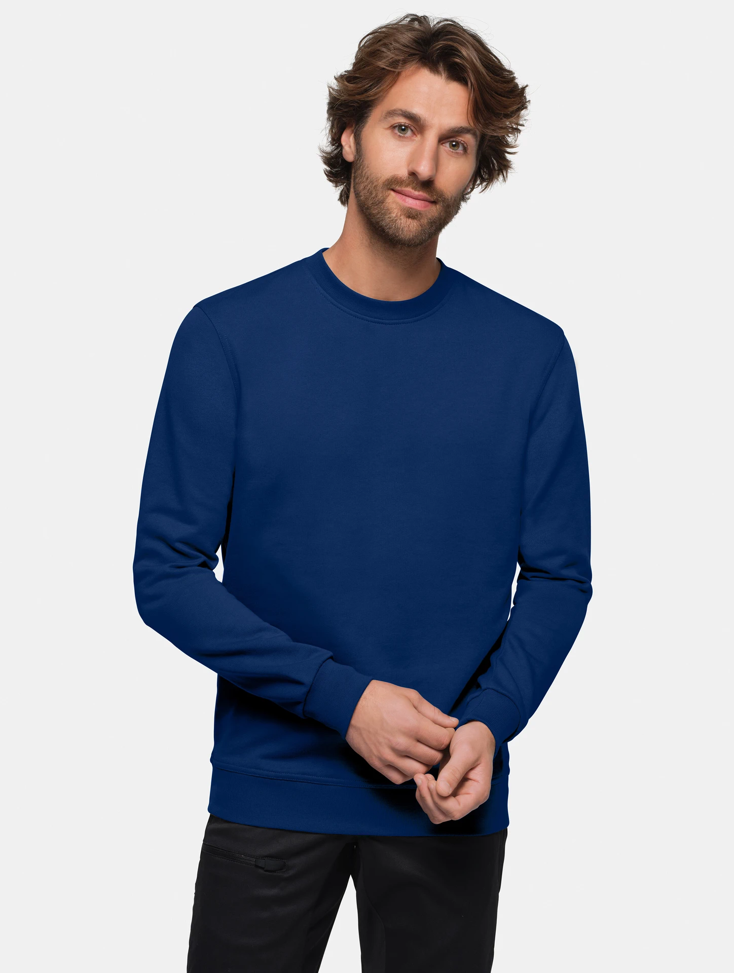 hakro-475-sweatshirt-mikralinar-ultramarinblau-model-0 HAKRO Sweatshirt 475 Mikralinar®
