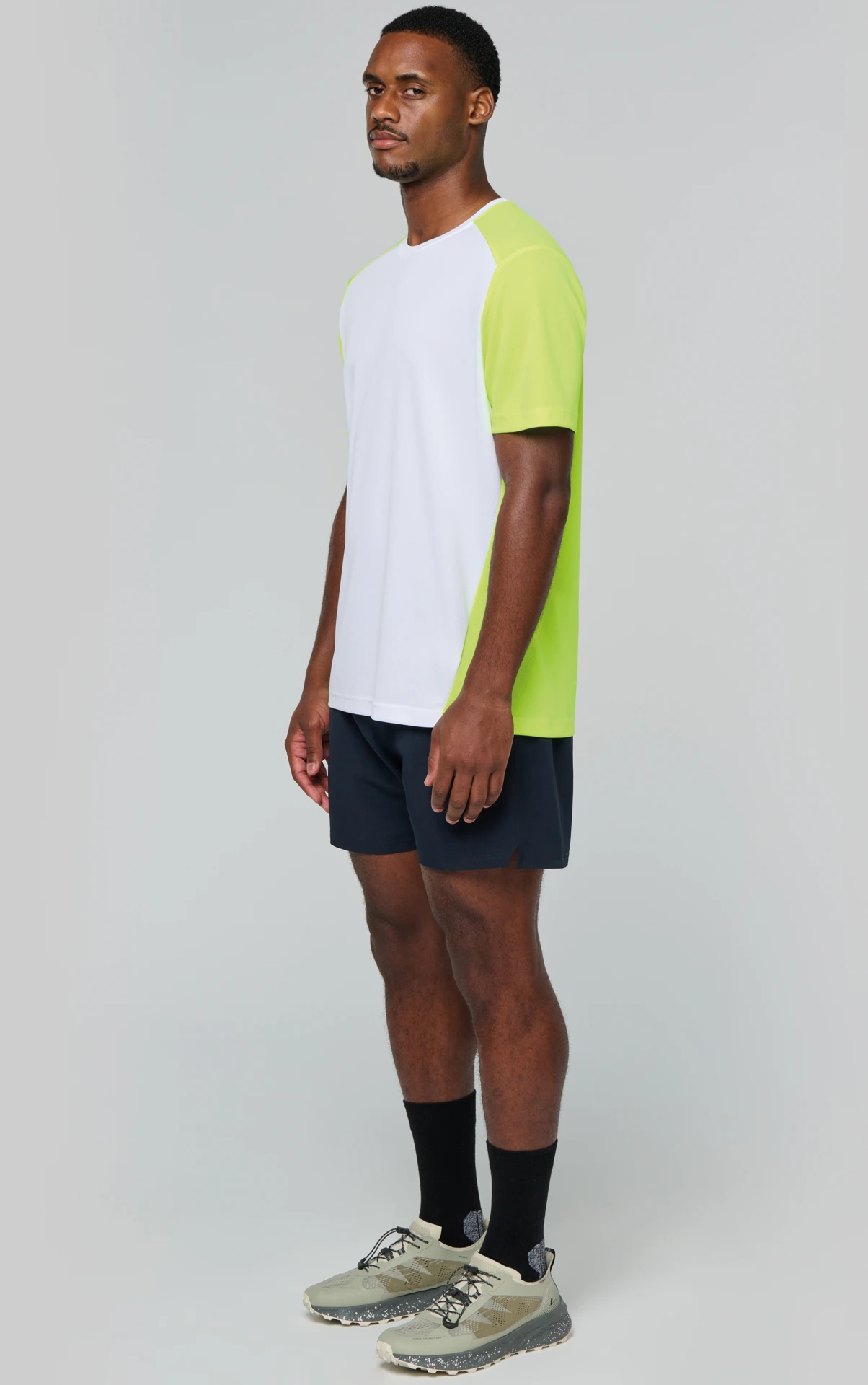 kariban-PA4014-herren-kontrast-sport-shirt-model-2 Kariban Herren Kontrast Sport Shirt