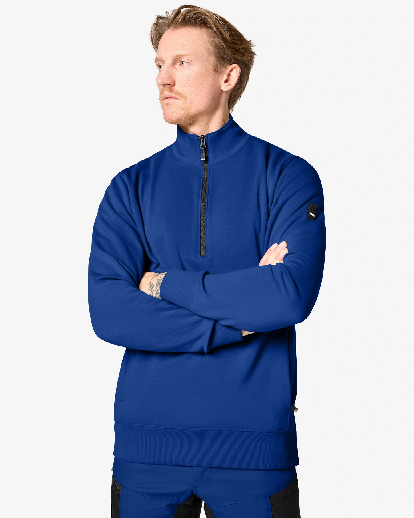 FHB-821150-kalle-zip-sweatshirt-unisex-royalblau-model-1 FHB Zip-Sweatshirt KALLE unisex