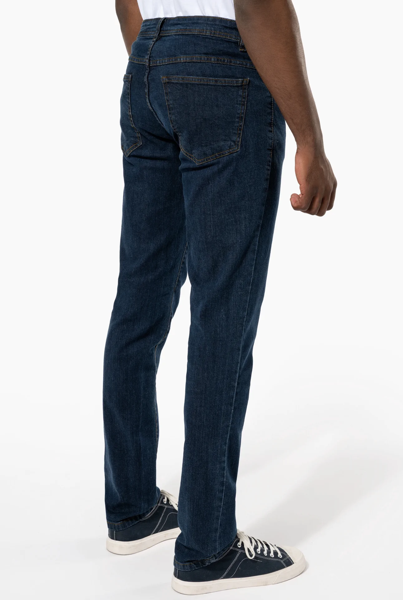 kariban-K742-jeans-bluerinse-model-1 Kariban Basic Jeanshose