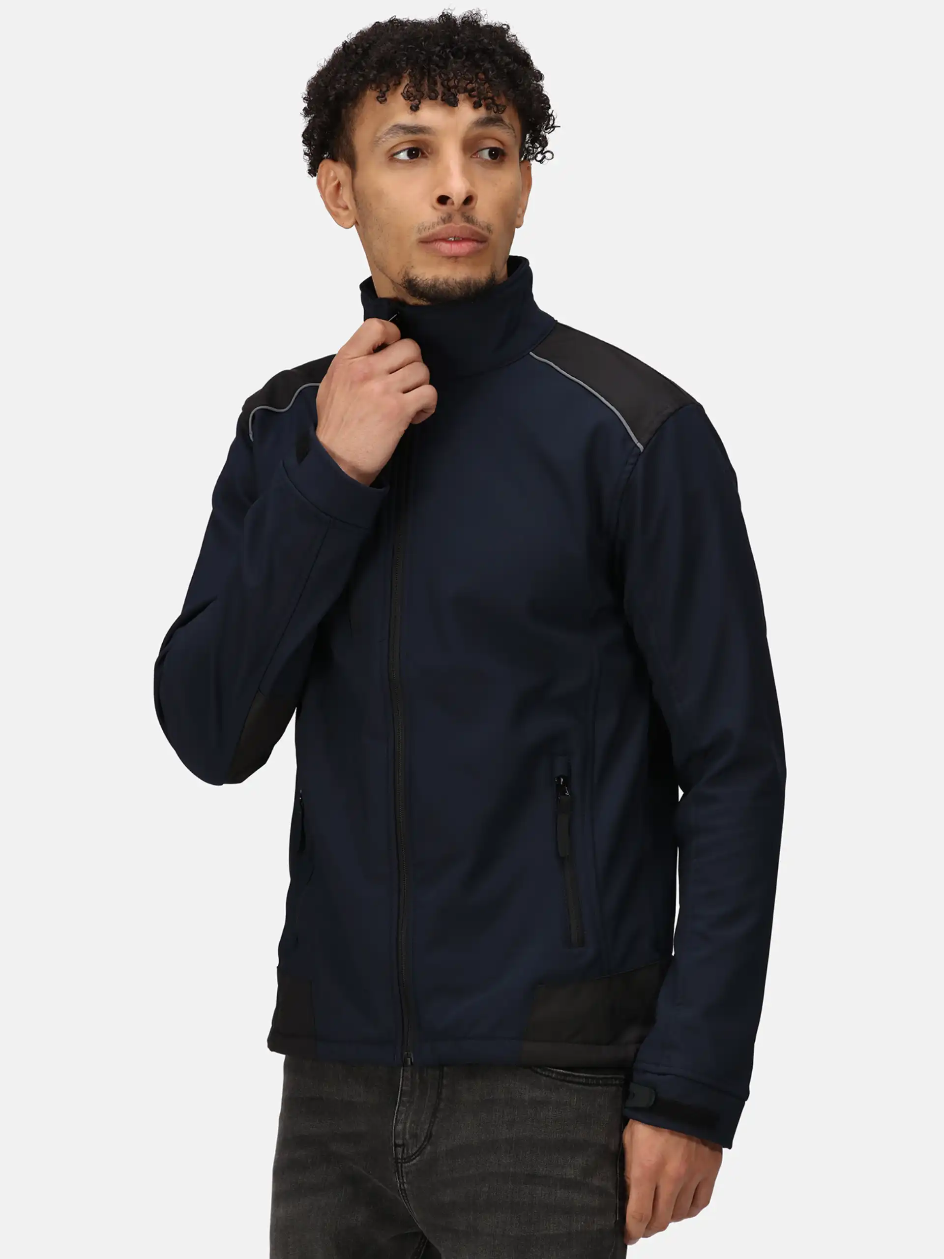 regatta-tra651-samdstorm-workwear-softshell-black-model-1 Regatta Sandstorm Workwear Softshell