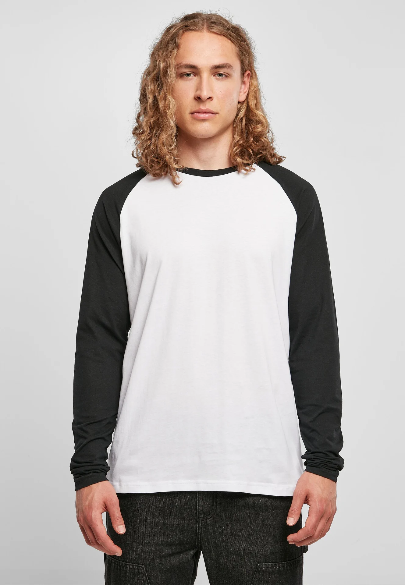Build Your Brand Contrast Raglan Longsleeve T-Shirt
