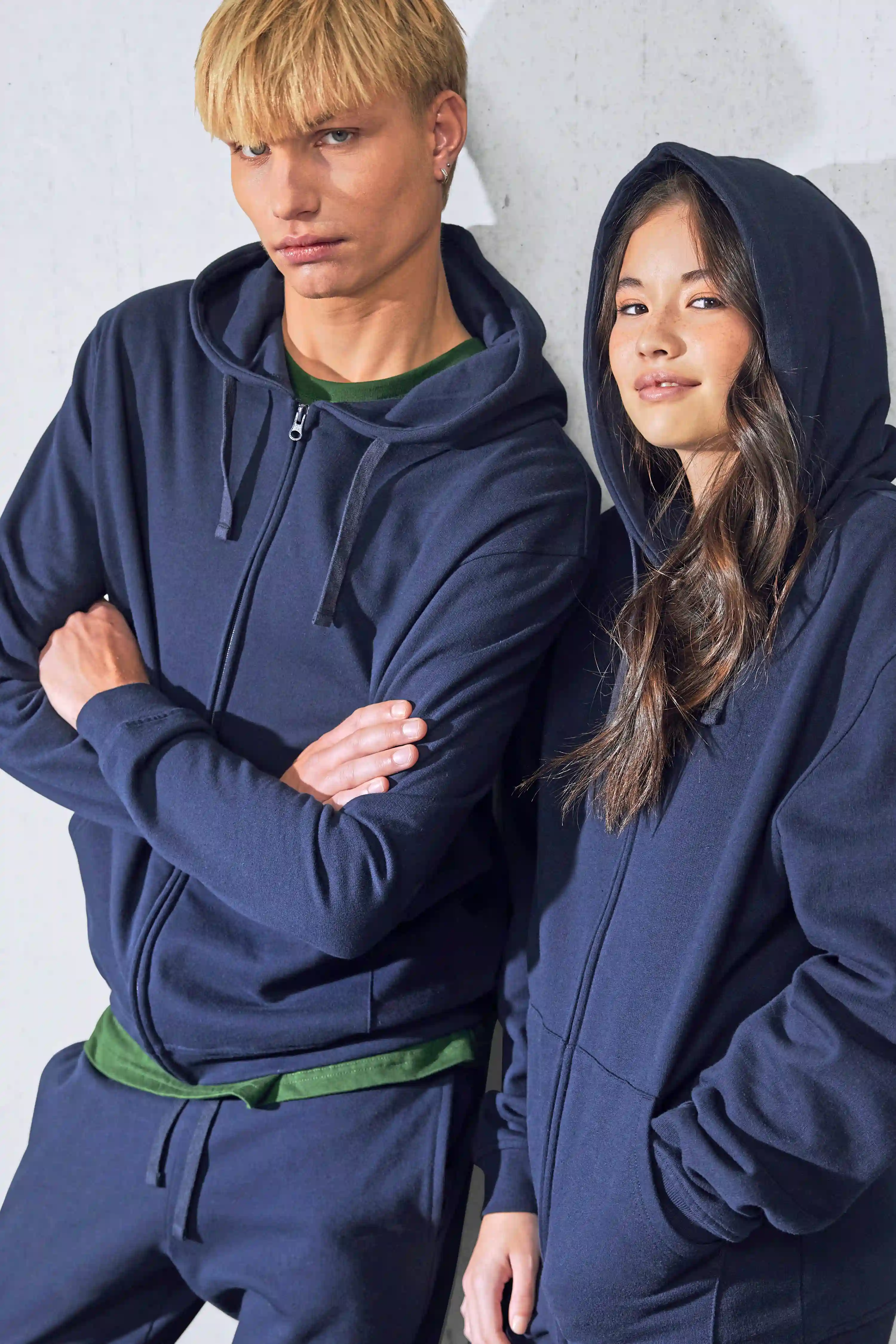 bc-wg006-id.334-zip-hoodie-navy-model-1 B&C ID.334 Zip Hood