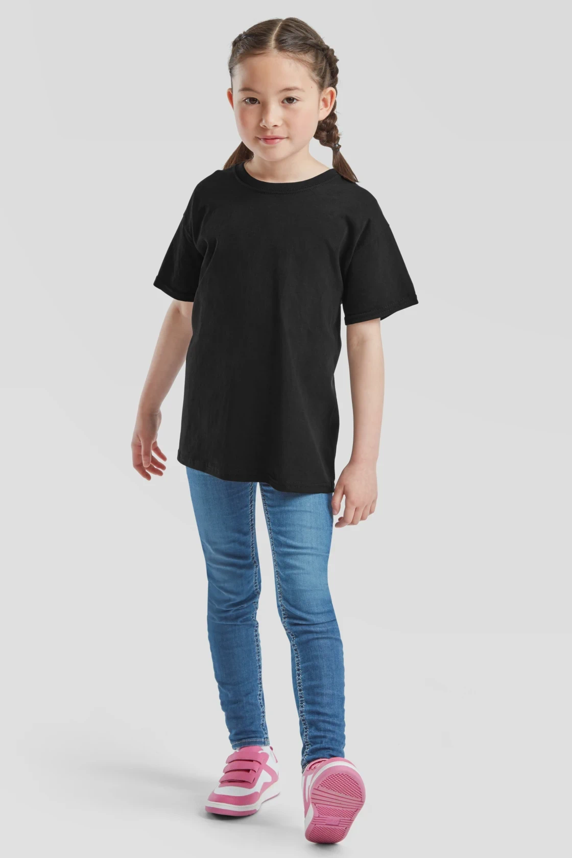 fruit-of-the-loom-61-033-0-kids-valueweight-t-shirt-black-model-3 F.O.L. Kids Valueweight T