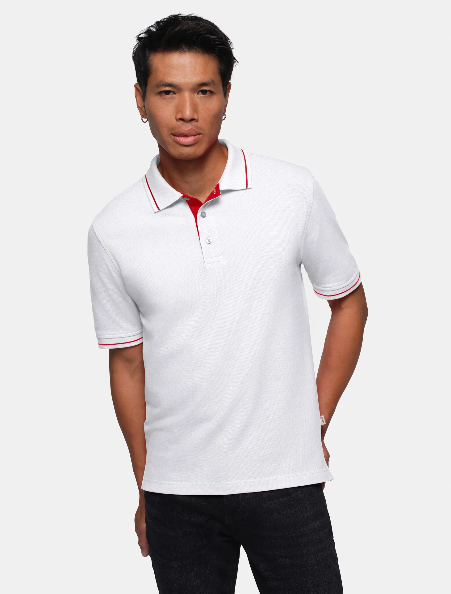 hakro-803-poloshirt-casual-weiss-rot-model-0 HAKRO Poloshirt 803 Casual