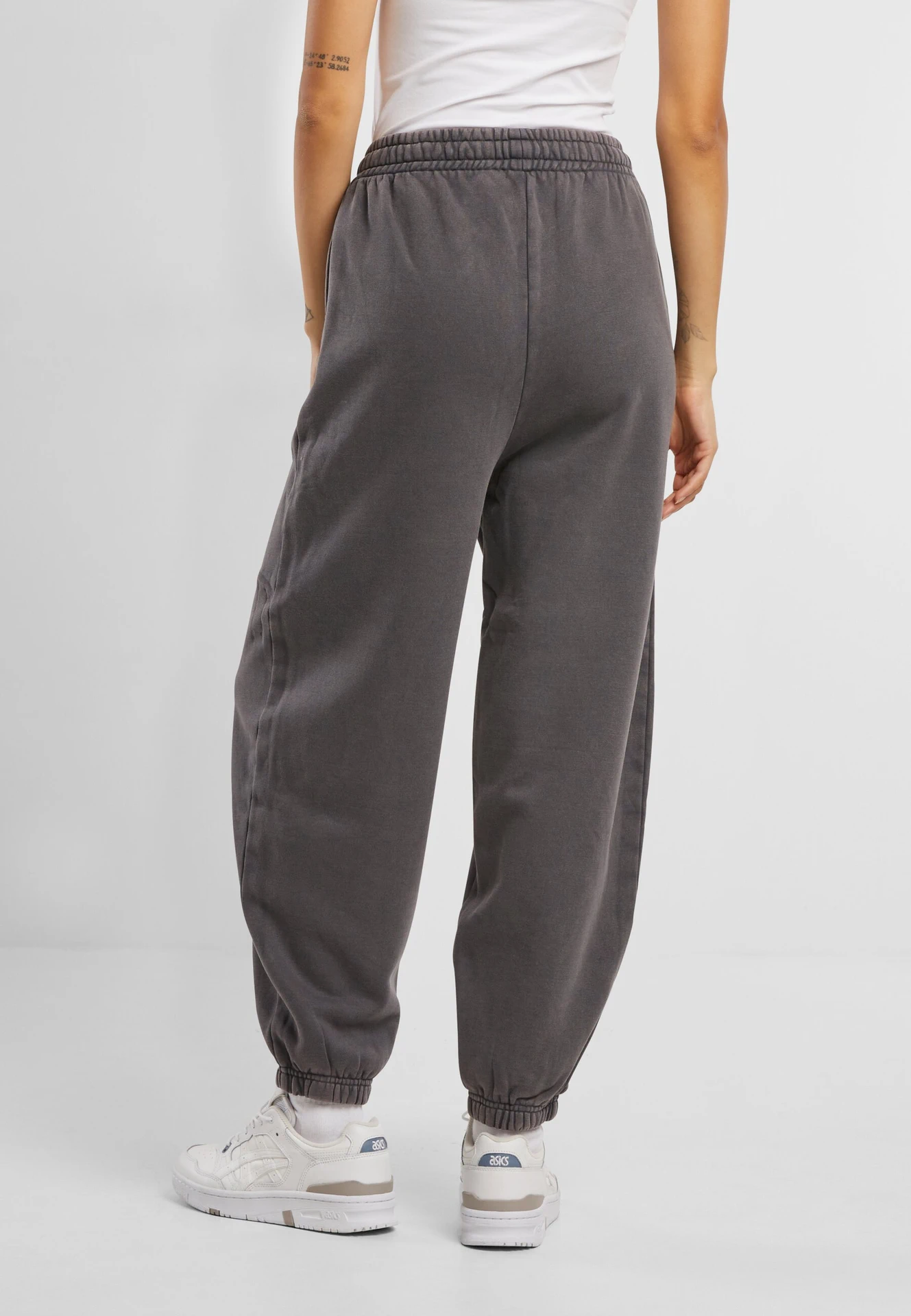 BYB-BY300-ladies-vintage-heavy-sweatpants-magnet-model-2 Build Your Brand Ladies Vintage Heavy Sweatpants
