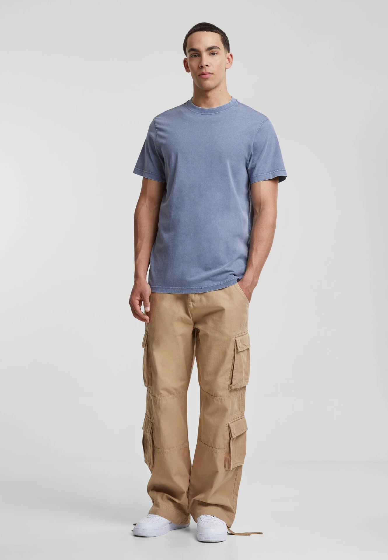 BYB-BY190-acid-washed-round-neck-t-shirt-vintageblue-model-3 Build Your Brand Acid Washed Round Neck Tee
