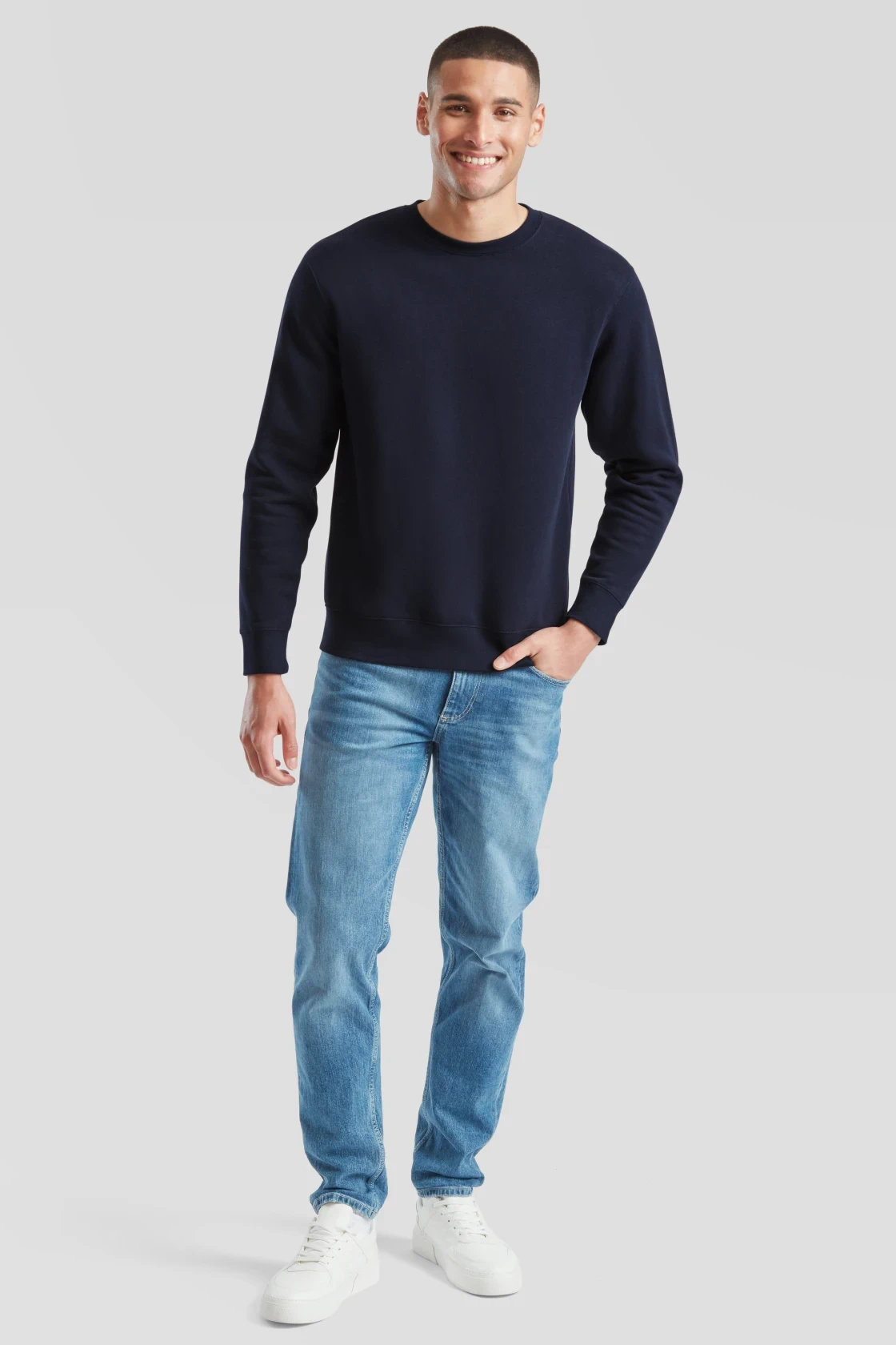 fruit-of-the-loom-62-154-0-premium-set-in-sweatshirt-deepnavy-model-3 F.O.L. Premium Set-In Sweat