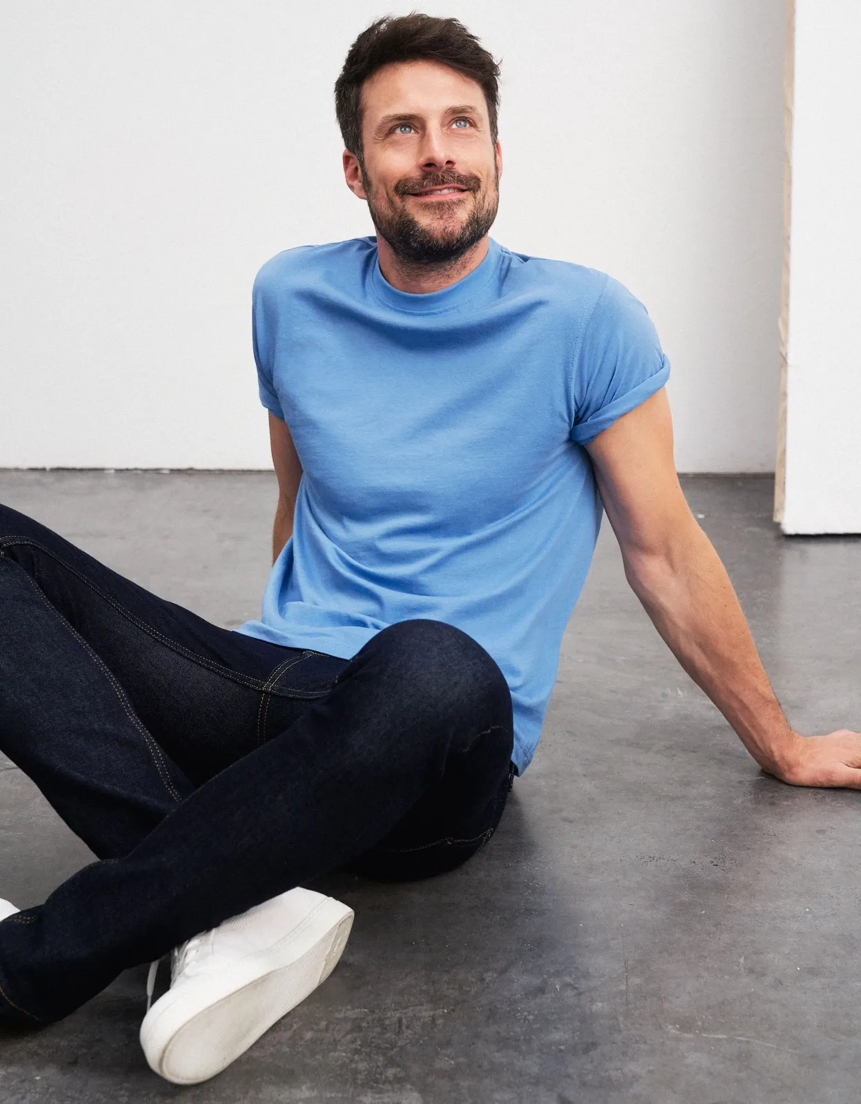 jn001-round-t-shirt-medium-model-2 James & Nicholson Round-T Medium