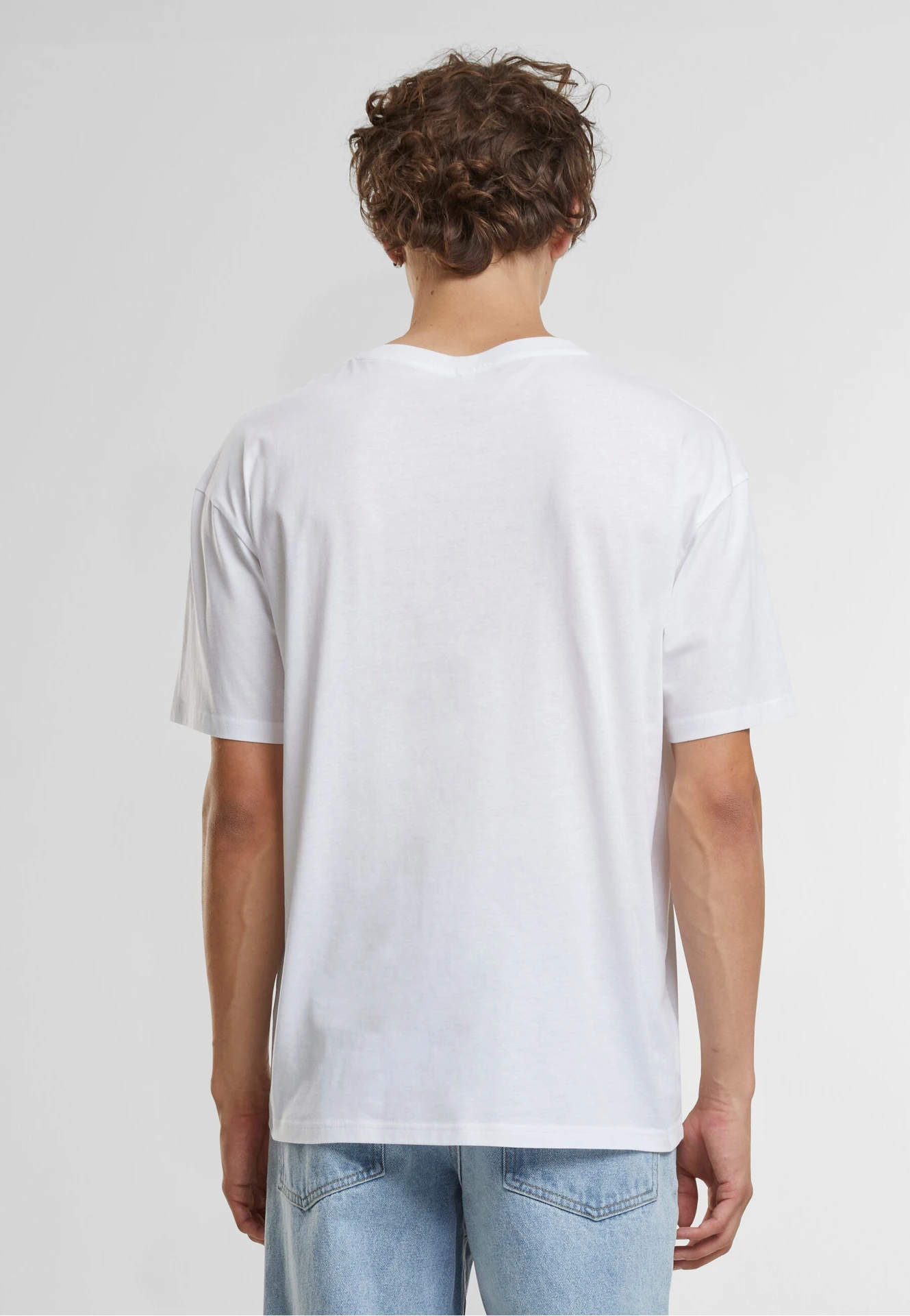 BYB-BB035-light-basic-loose-t-shirt-white-model-2 Build Your Brand Light Basic Loose Tee