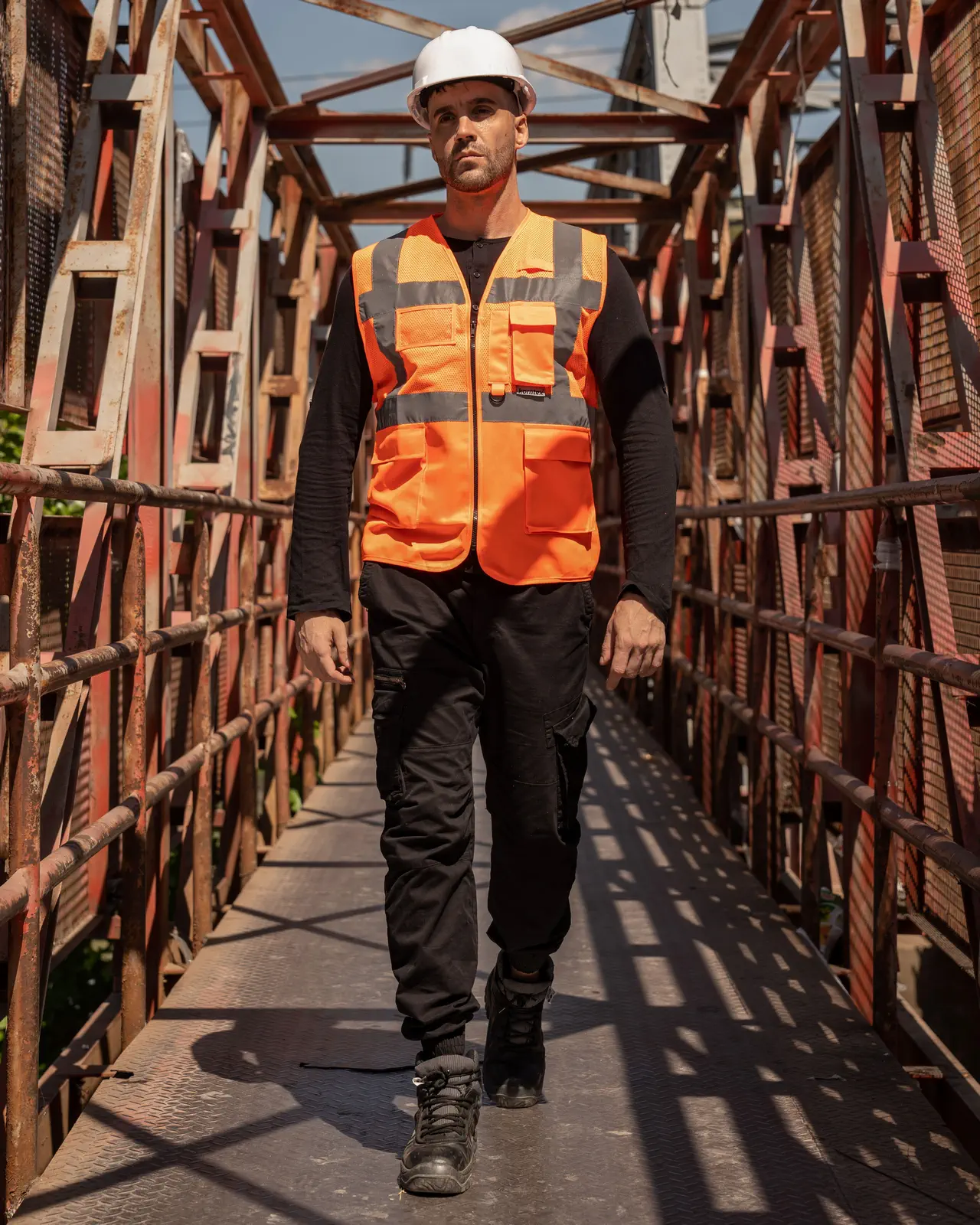 korntex-kxexq-multifunctional-hi-vis-mesh-vest-athens-signalorange-model-1 Korntex Multifunctional Hi-Vis Mesh-Vest Athens