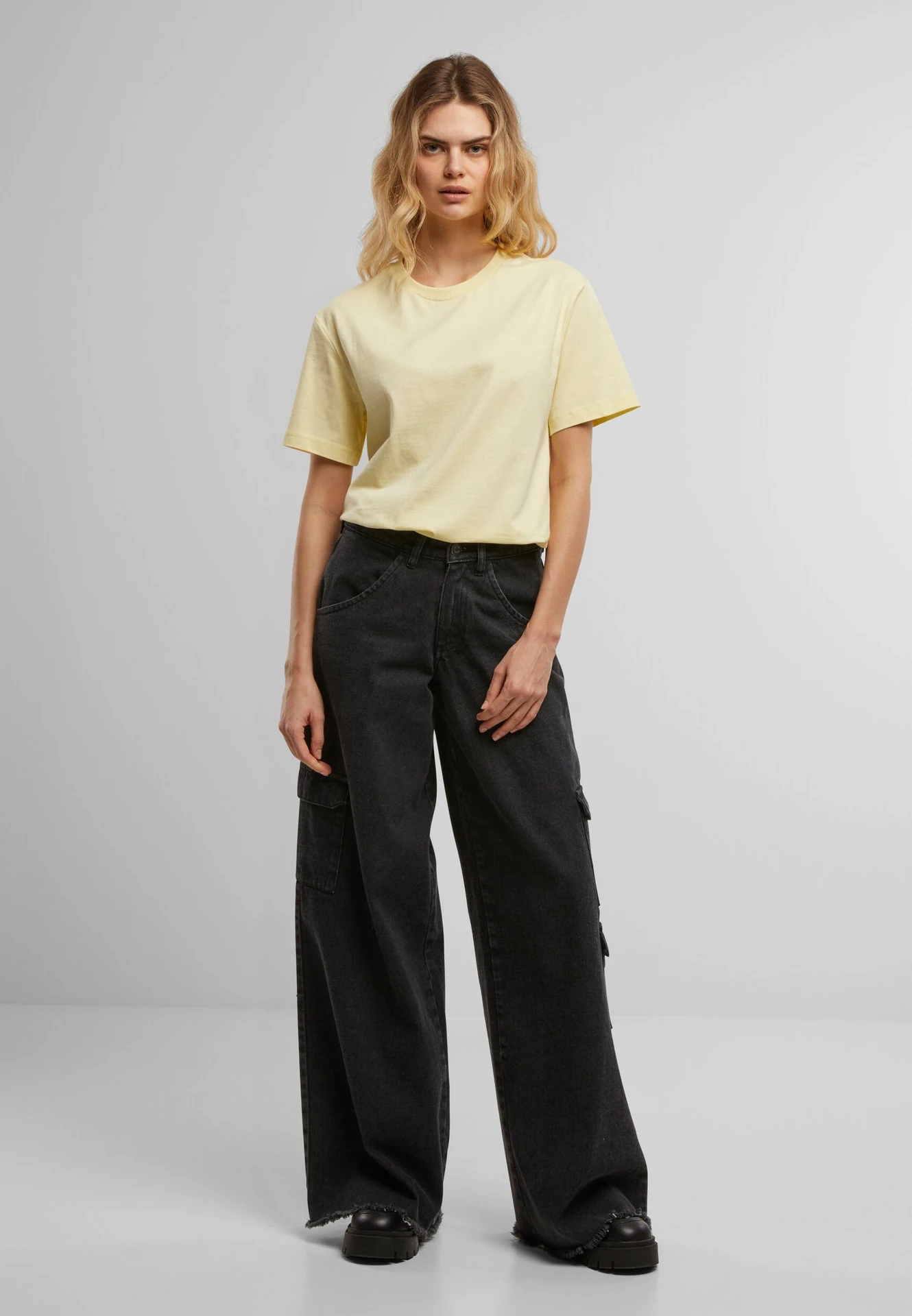 Build Your Brand Ladies Everyday Tee