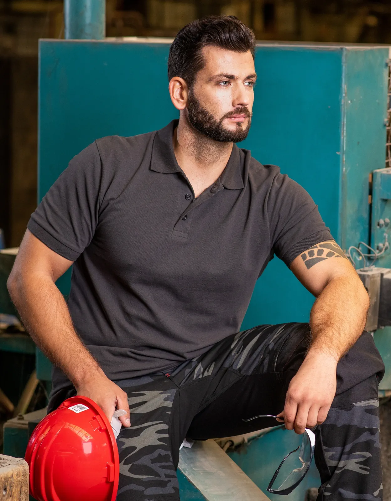rimeck-r20-polohemd-resist-heavy-polo-ebonygrau-model-0 RIMECK Polohemd Resist Heavy Polo R20
