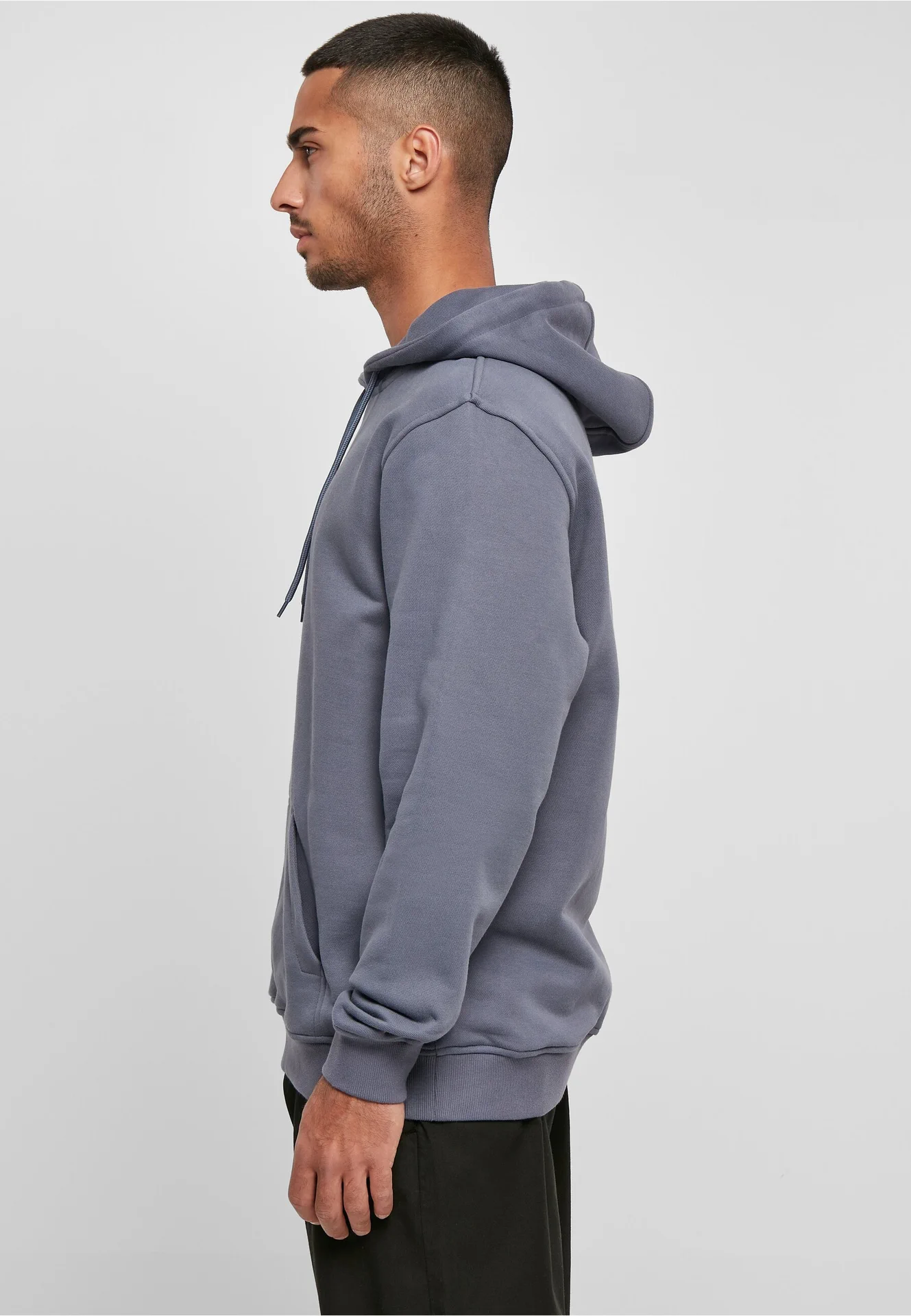 BYB-BY215-ultra-heavy-regular-hoody-vintageblue-model-1 Build Your Brand Ultra Heavy Regular Hoody