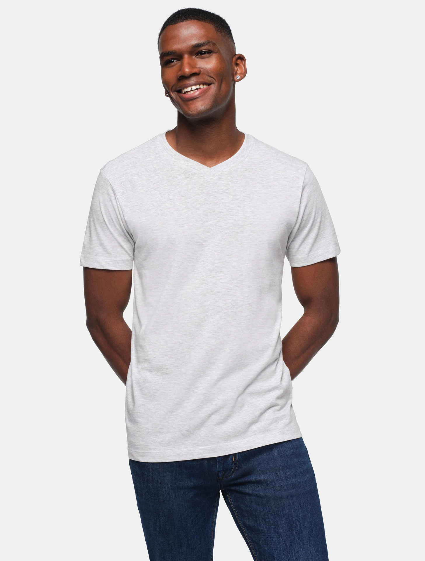 hakro-226-v-shirt-classic-ashmeliert-model-0 HAKRO V-Shirt 226 Classic