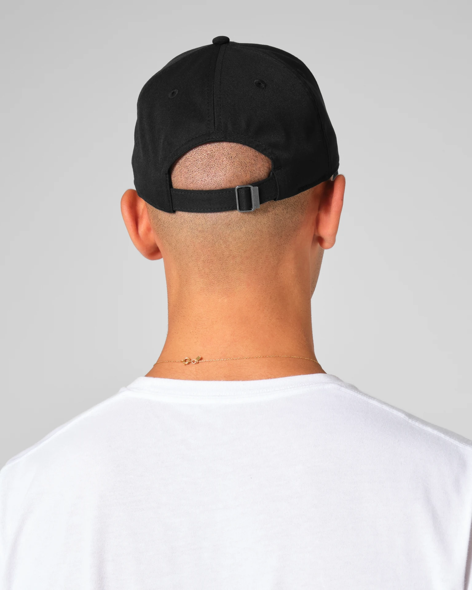 beechfield-B166R-match-day-cap-model-1 Beechfield Match Day Cap
