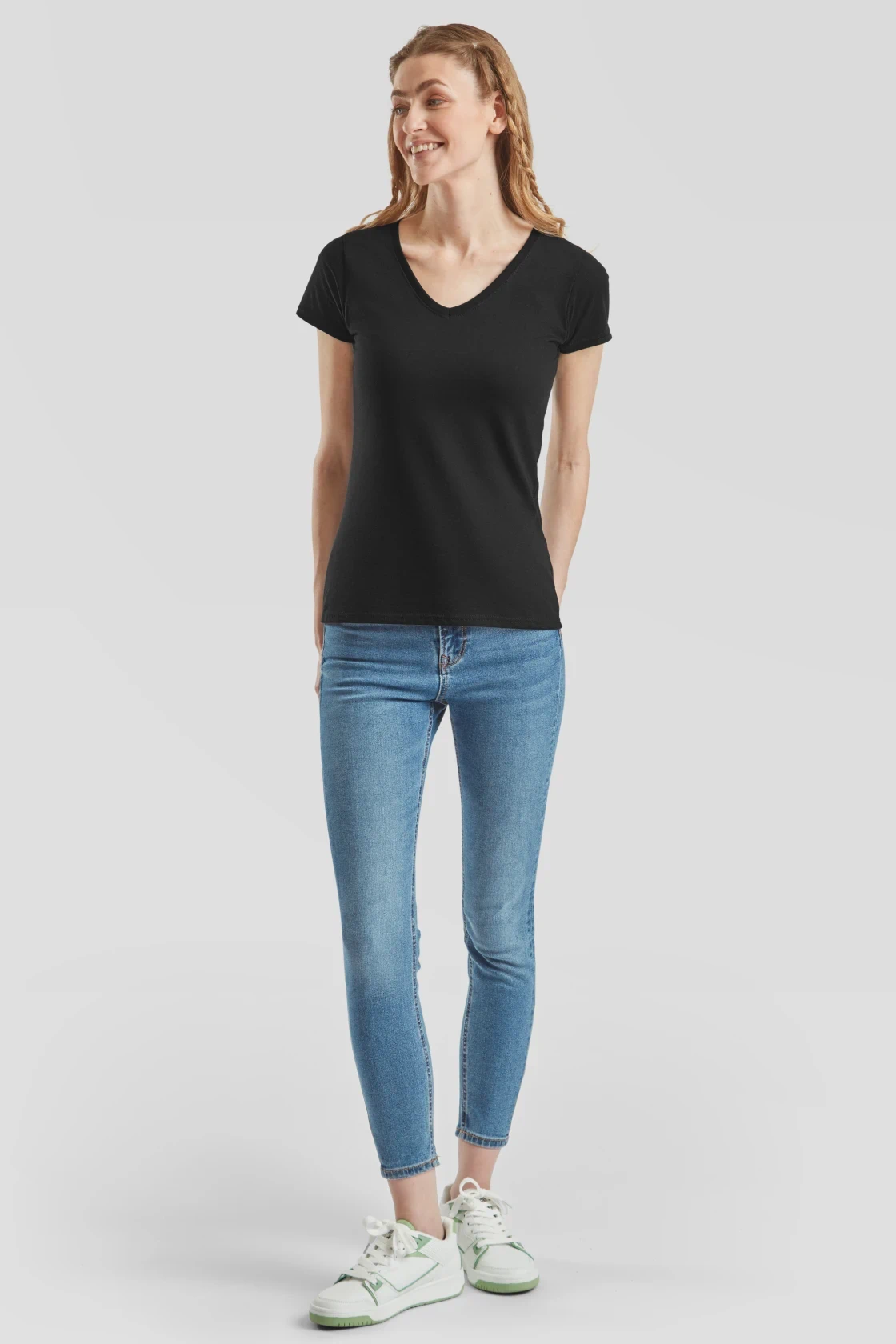 fruit-of-the-loom-61-398-0-ladies-valueweight-v-neck-t-shirt-black-model-3 F.O.L. Lady-Fit Valueweight V-Neck T