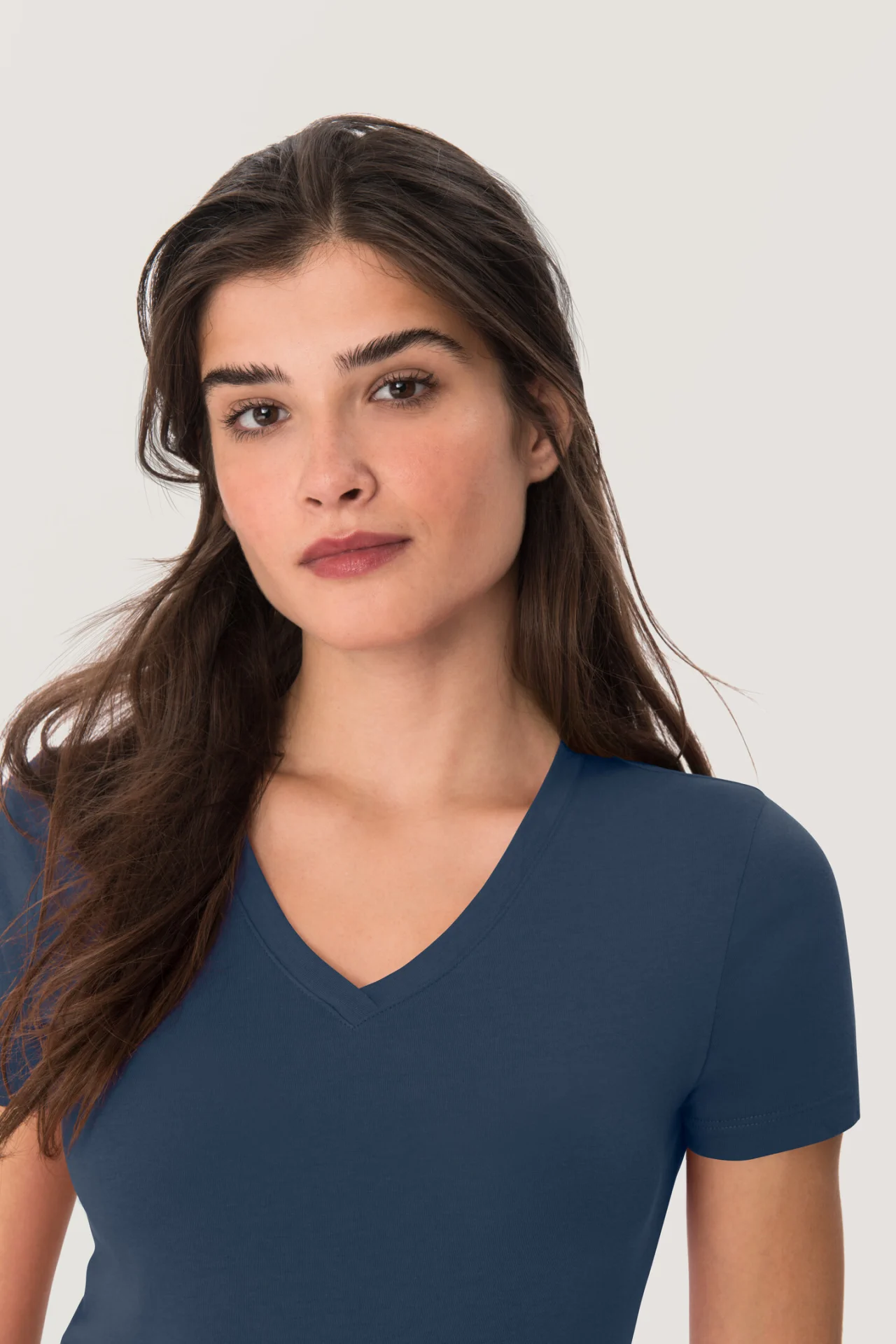 HAKRO Women-V-Shirt 126 Classic