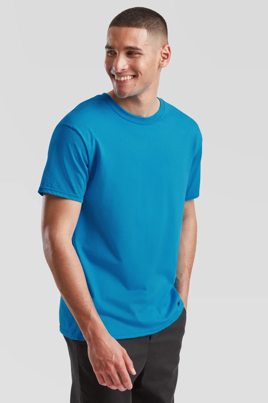 fruit-of-the-loom-61-422-0-iconic-195-t-shirt-azureblue-model-1 F.O.L. Iconic 195 T