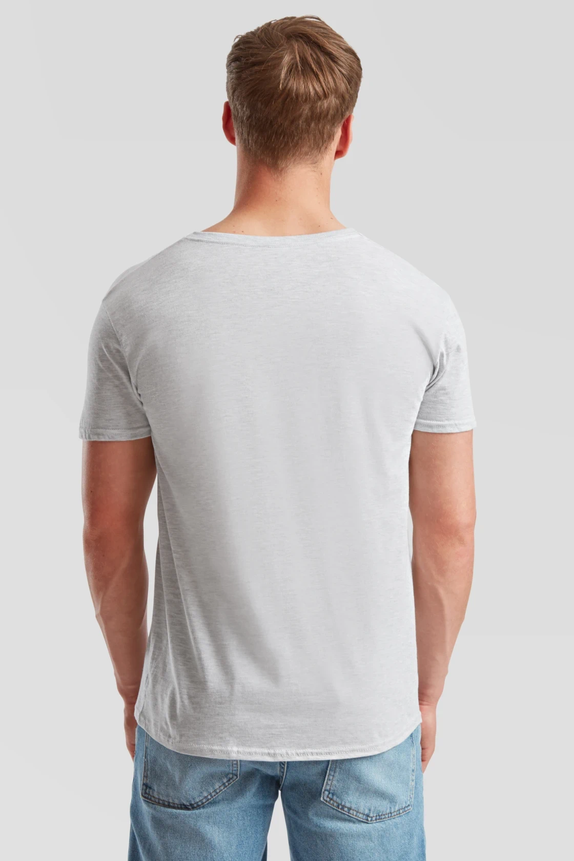 fruit-of-the-loom-61-442-0-iconic-150-v-neck-t-shirt-heathergrey-model-2 F.O.L. Iconic 150 V Neck T