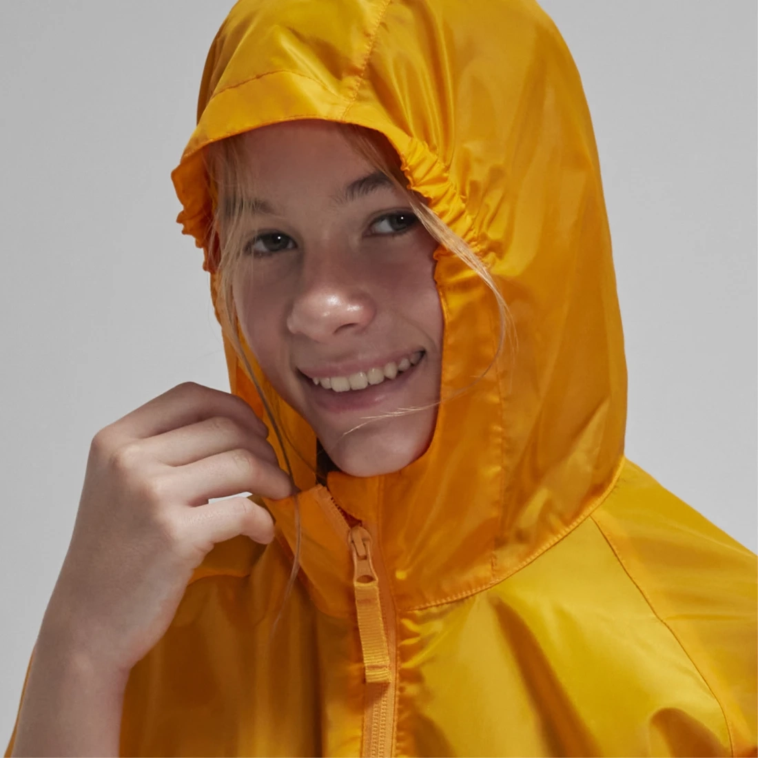bc-jk001-kids-reset-windbreaker-metaorange-model-2 B&C Kids #Reset Windbreaker