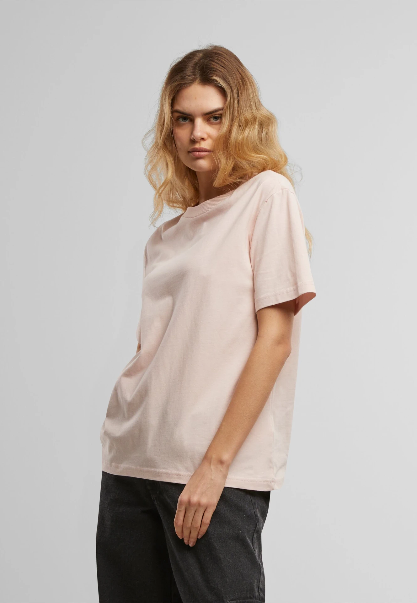 Build Your Brand Ladies Everyday Tee