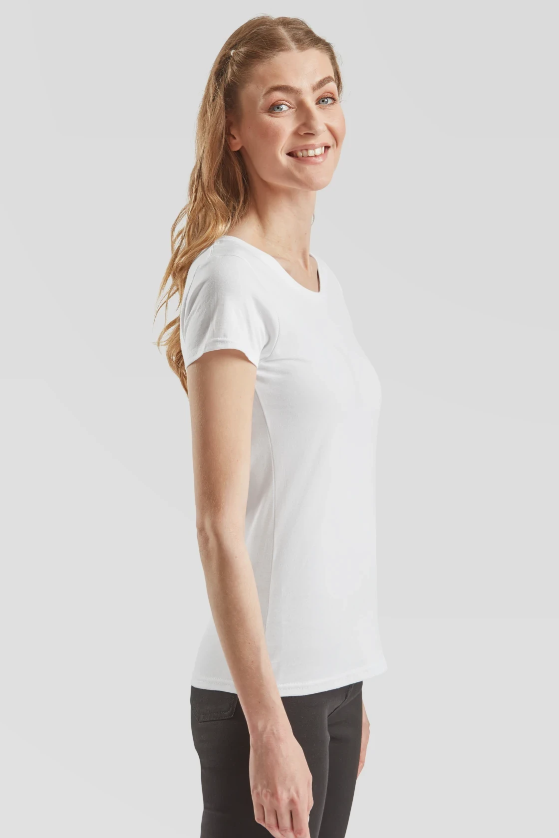 fruit-of-the-loom-61-424-0-ladies-iconic-195-t-shirt-white-model-1 F.O.L. Ringspun Premium T Lady-fit