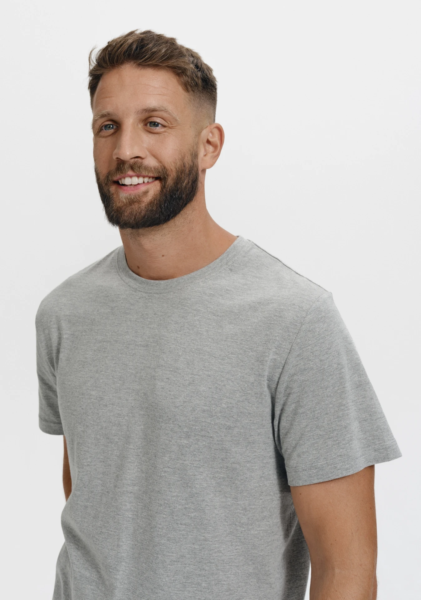 malfini-129-basic-t-shirt-herren-hellgrau-meliert-model-1 MALFINI T-Shirt Basic 129