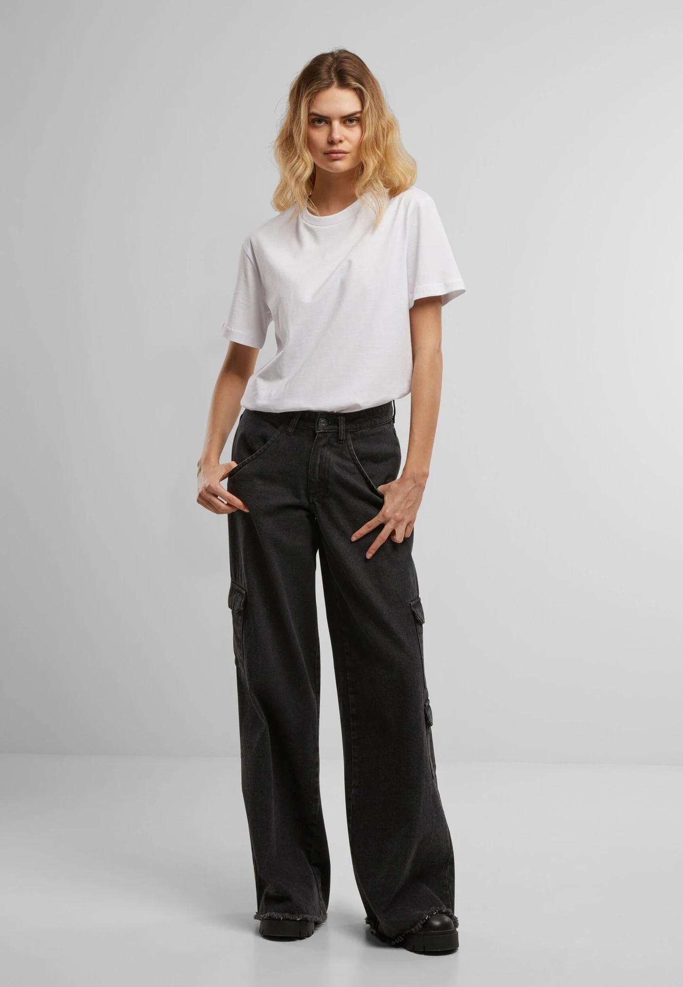 Build Your Brand Ladies Everyday Tee