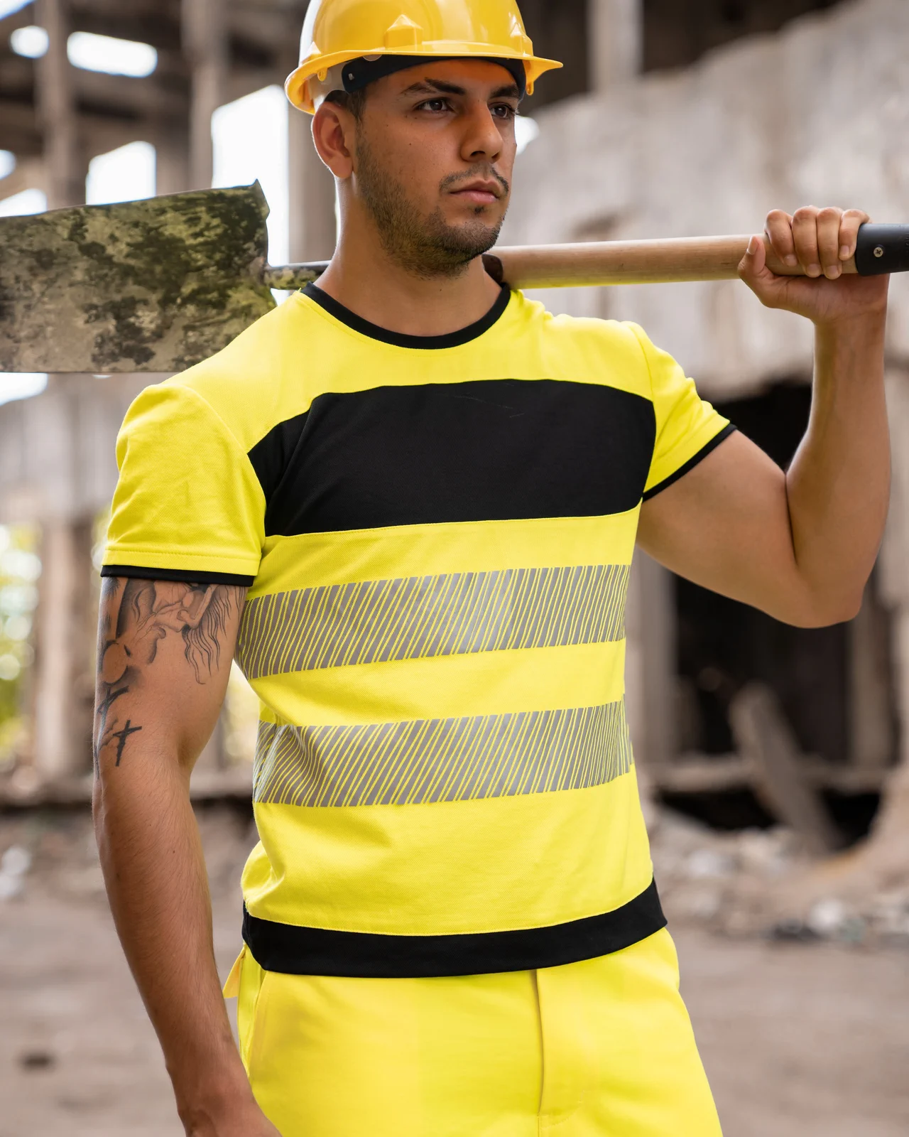 korntex-eost-eos-hi-vis-workwear-t-shirt-with-printing-area-signalyellow-black-model-0 Korntex EOS Hi-Vis Workwear T-Shirt With Printing Area