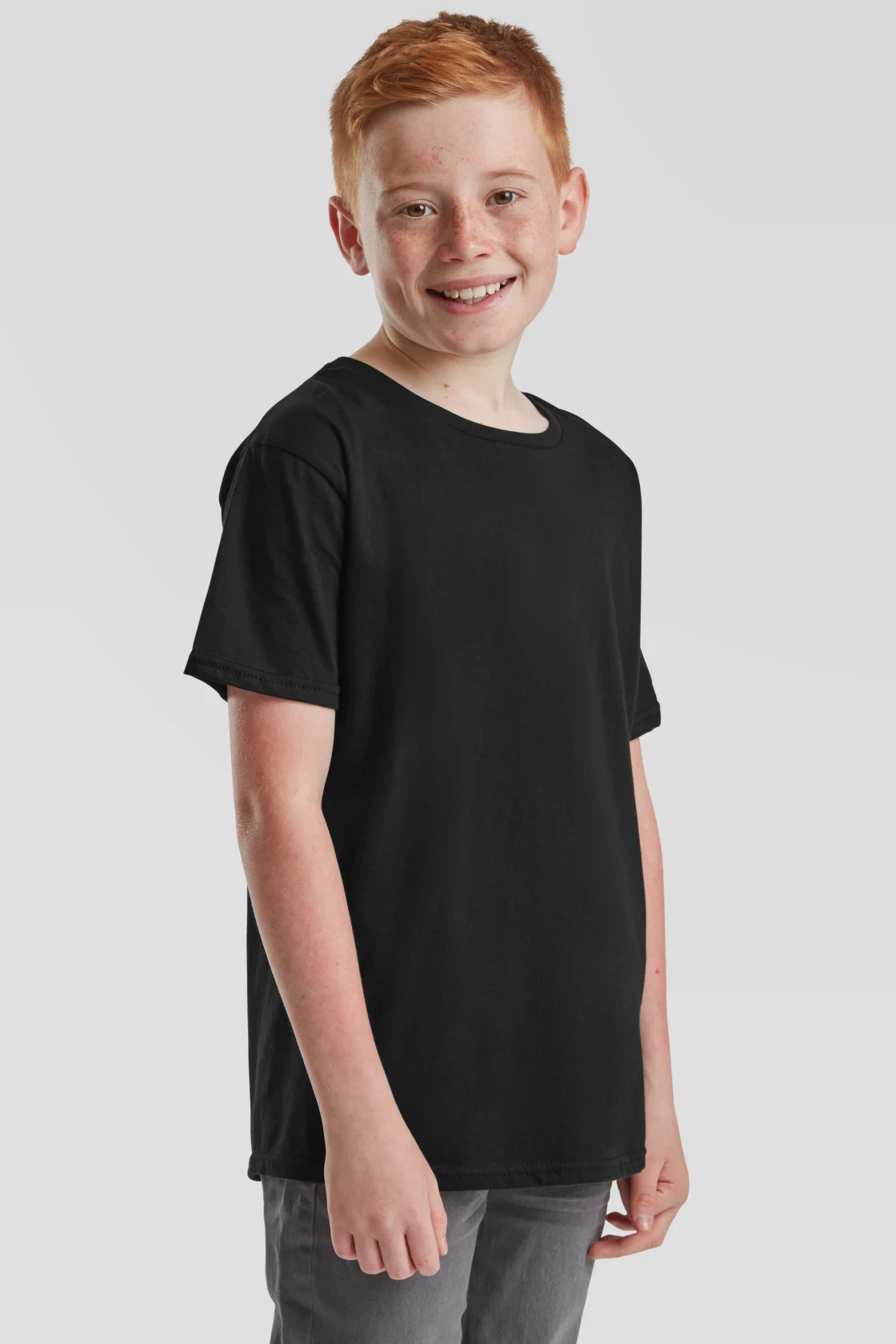 fruit-of-the-loom-61-023-0-kids-iconic-150-t-shirt-black-model-1 F.O.L. Kids Iconic T