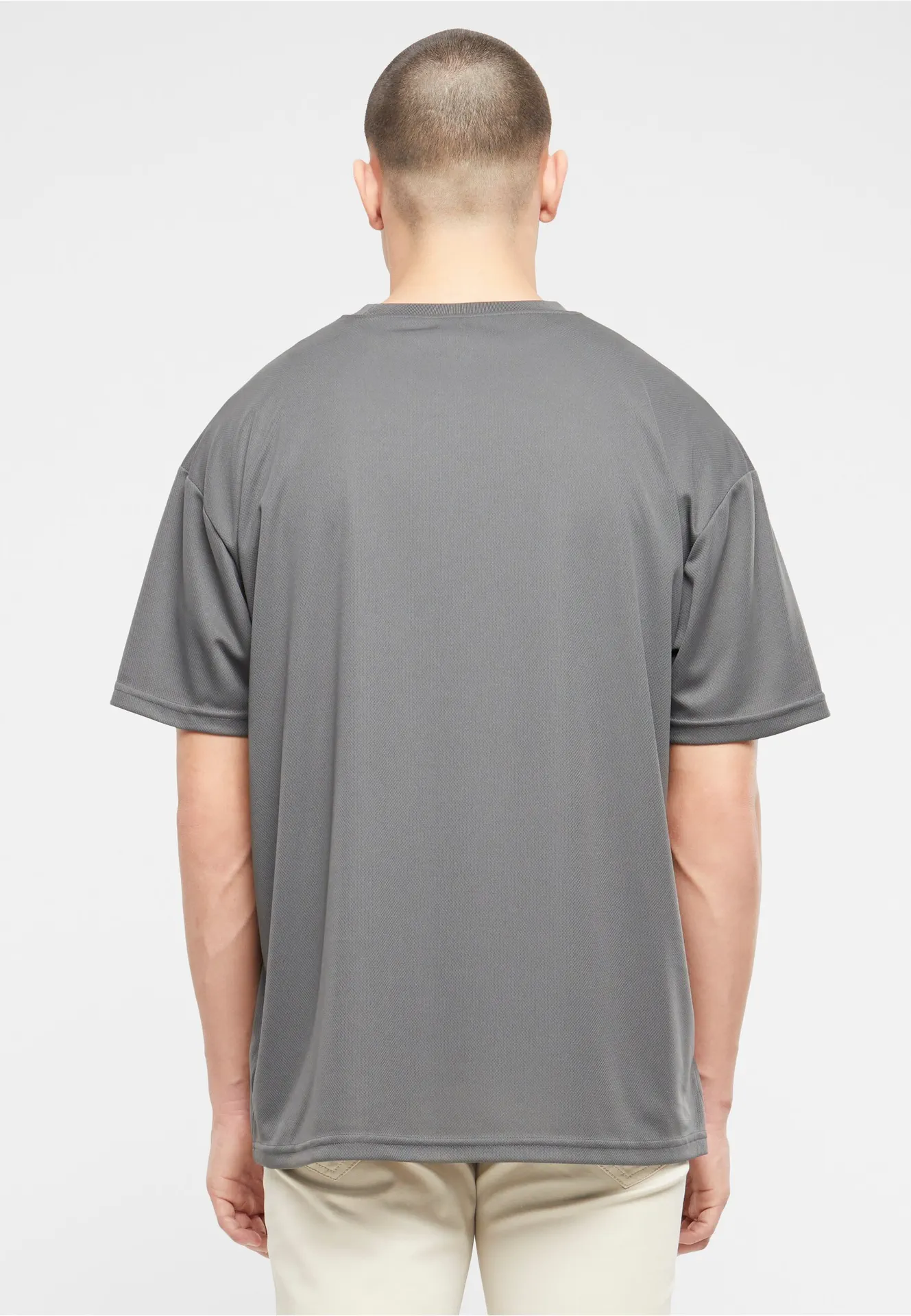BYB-BY249-e-sports-t-shirt-darkshadow-model-2 Build Your Brand E-Sports Tee